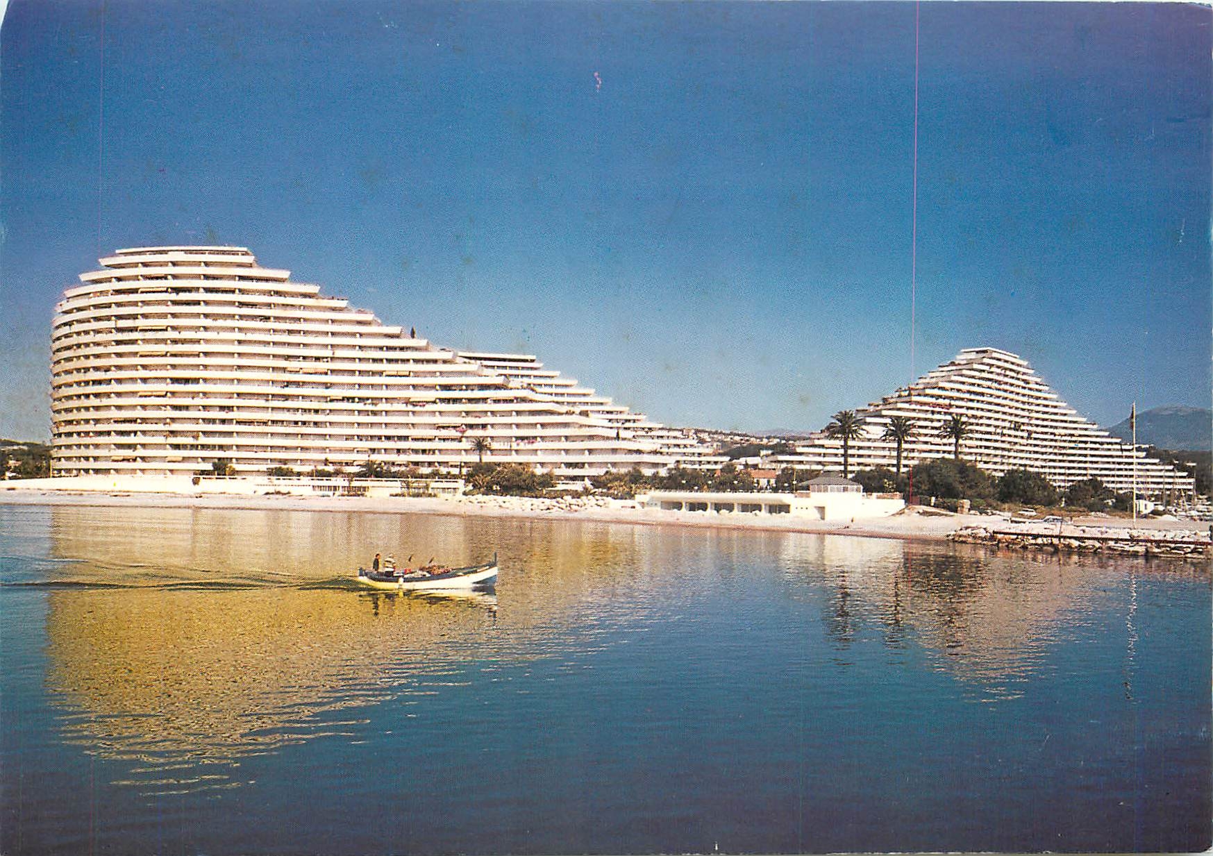 CPM Villeneuve Loubet Alpes Maritimes Marina Baie des Anges le Matin 