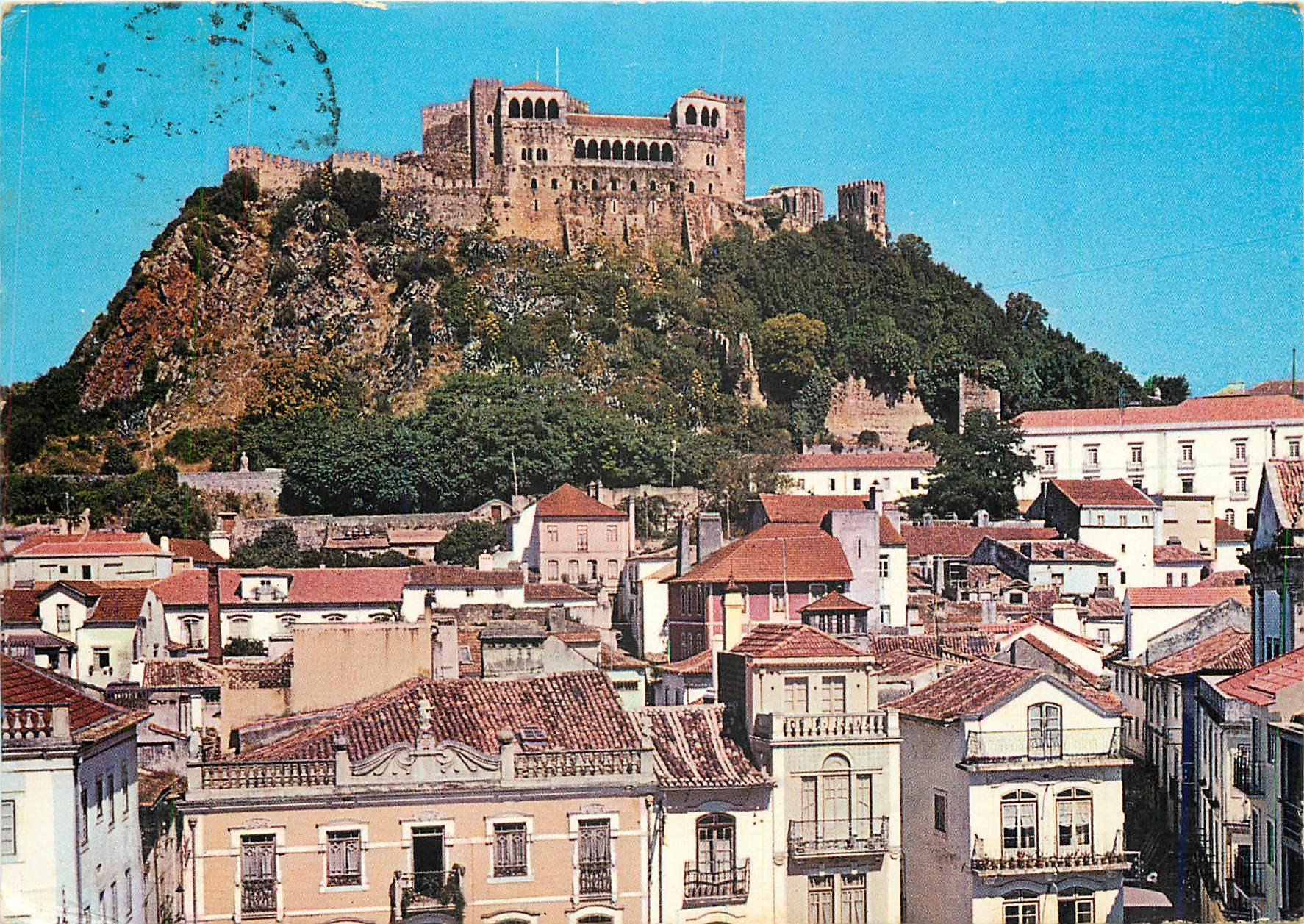 CPM Leiria Portugal La Ville et le Chateau 