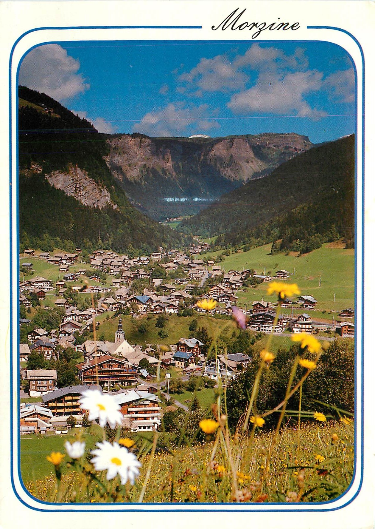 CPM Morzine Hte Savoie Echappee sur le centre du Village et la Valle des Ardoisteres 
