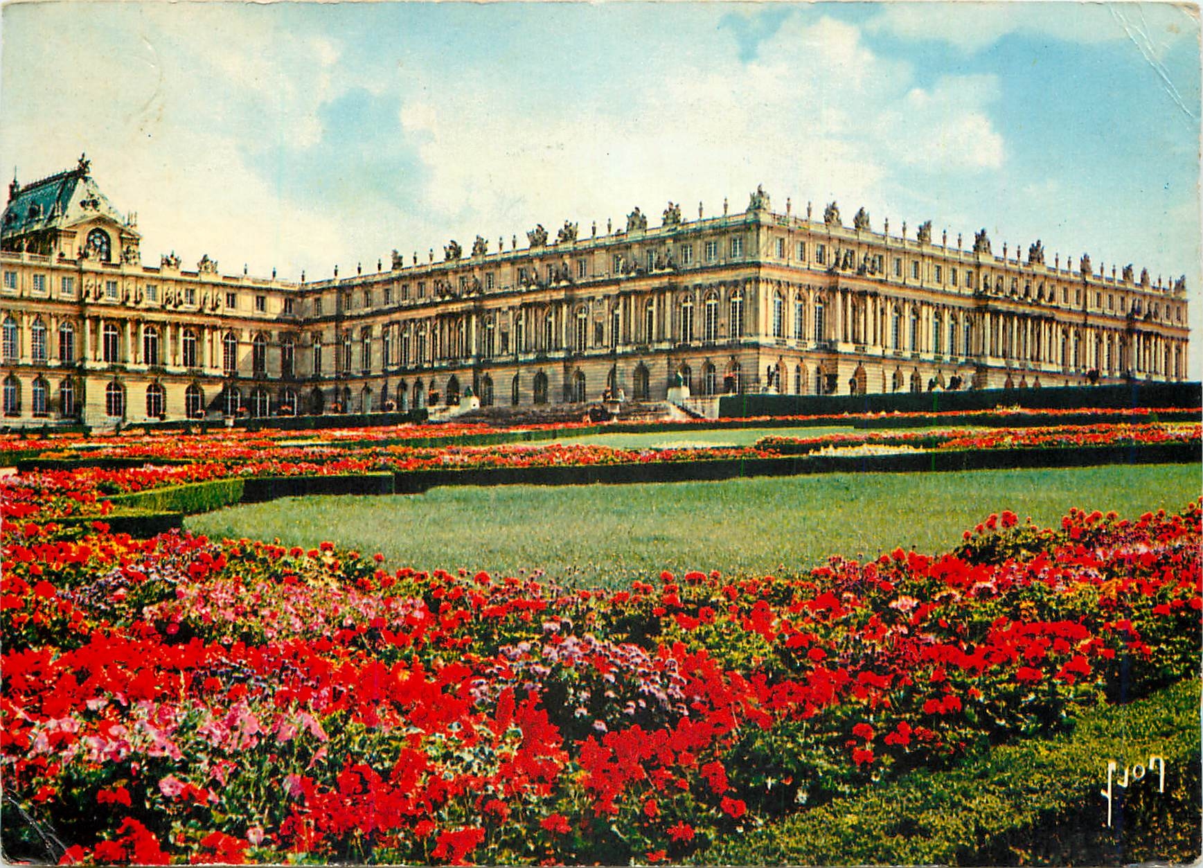 CPM Chateau de Versailles vue des Parterres du Nord