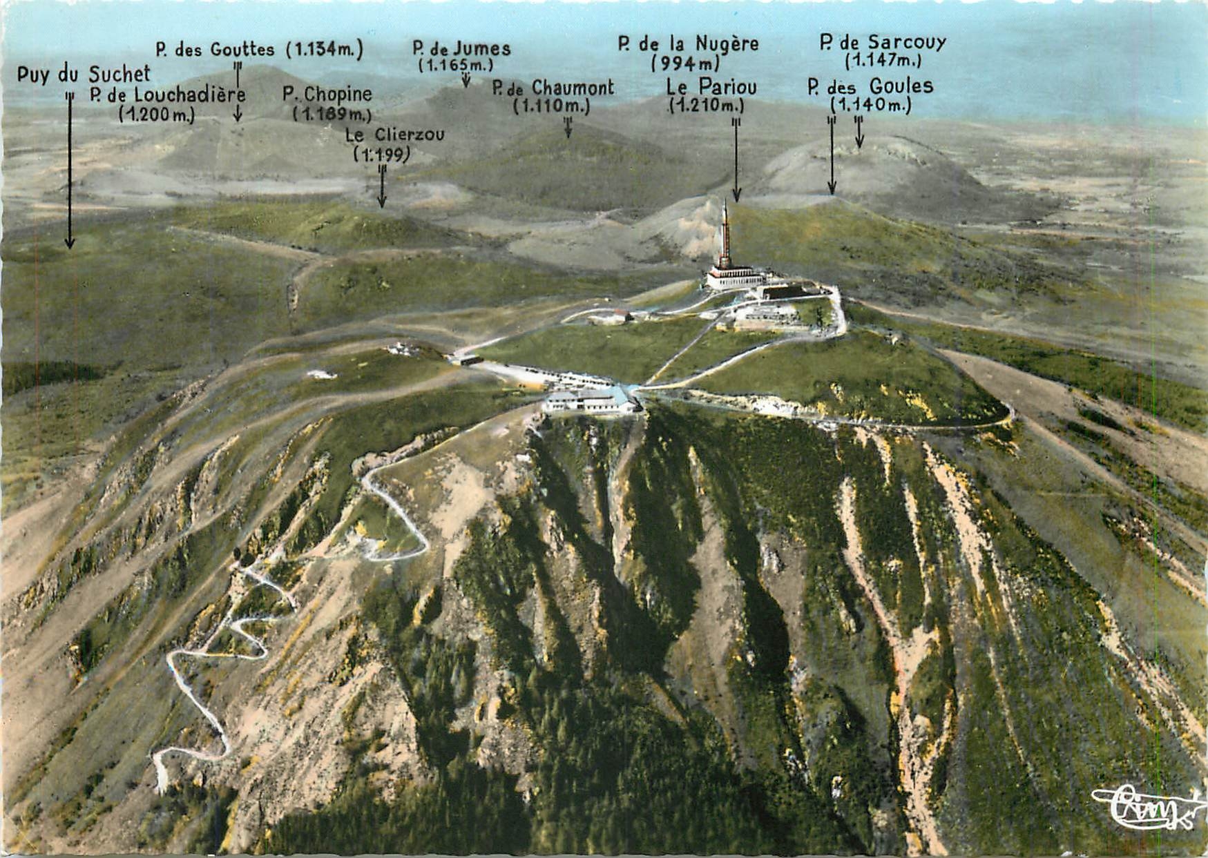 Puy de Dôme — Vue aérienne de la Chaîne des Puis — Comber IMP. MACON (S.A.T.L.)