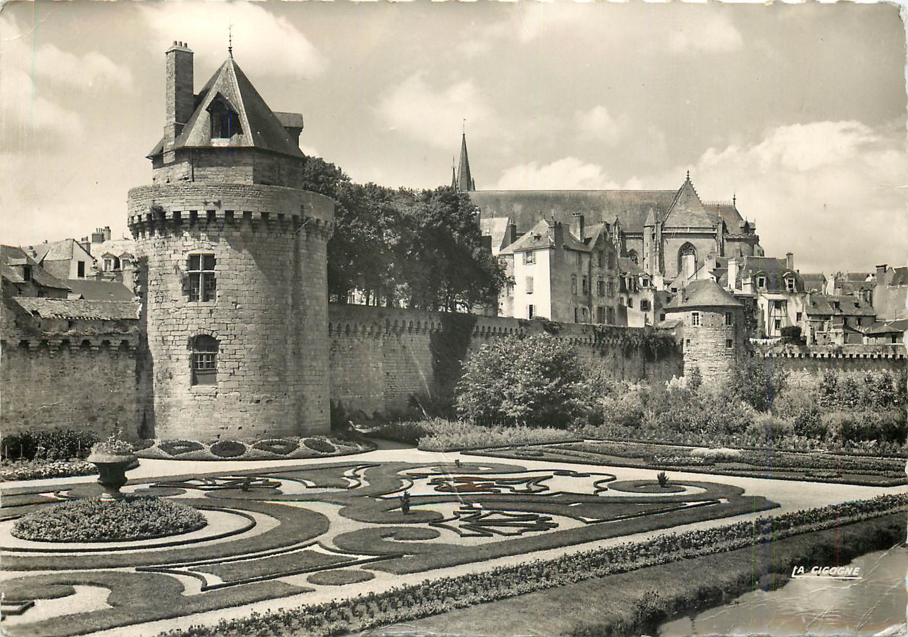 Vannes - Anciens remparts et Jardin de la Garenne — Éditions 'LA CIGOGNE' N°56.260.03