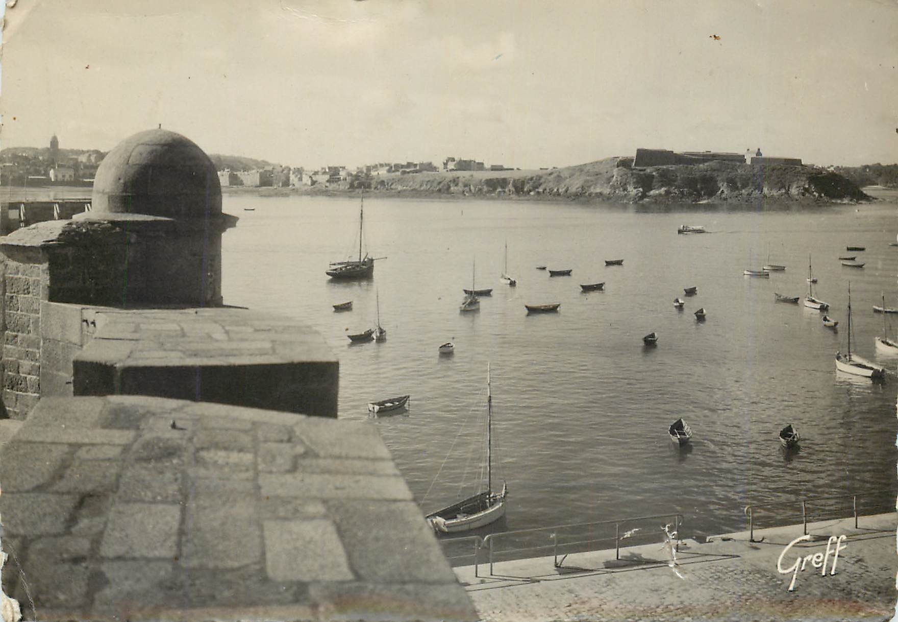 Saint-Malo (Il-et-V.) — Les Remparts et l'avaat-port — Édition Greff, Paris