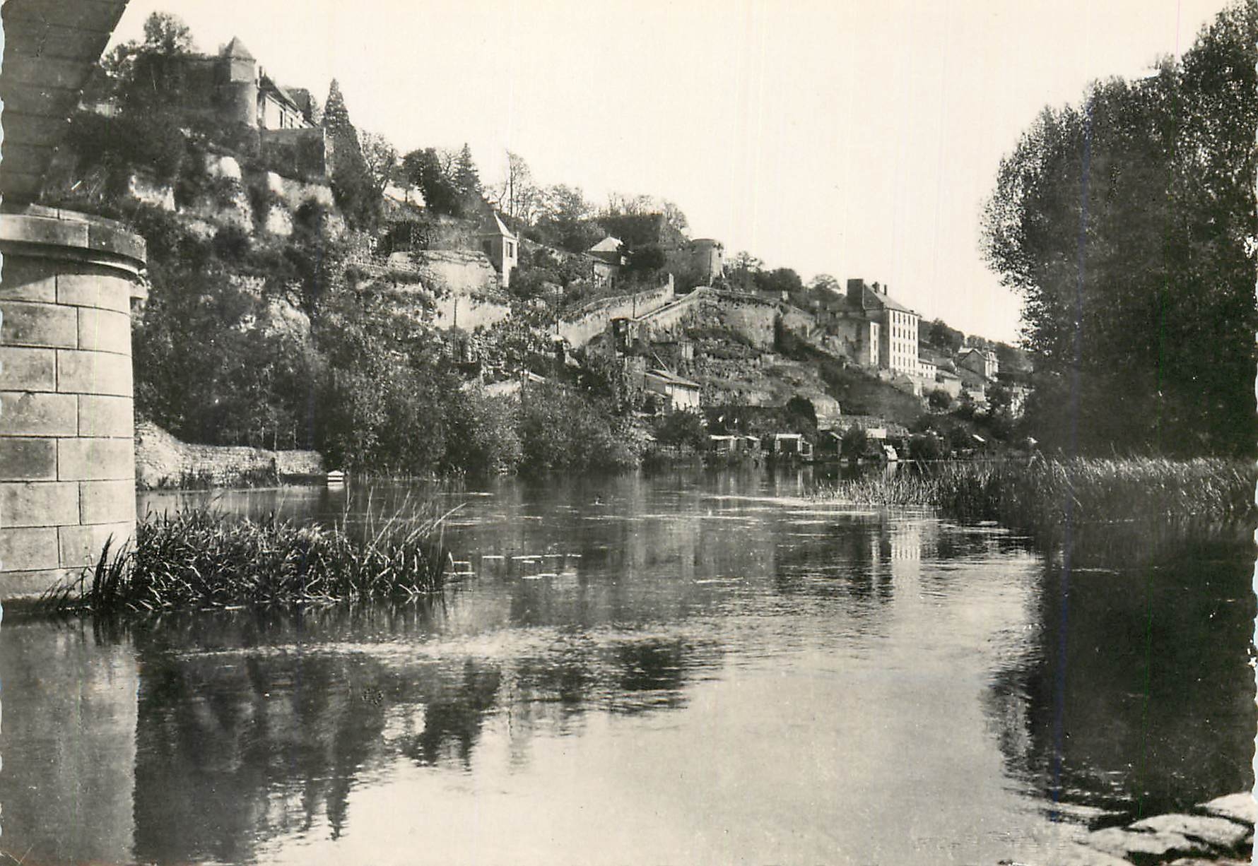 CPM Poitiers (Vienne) Ville de Clain les coteaux de Glossac