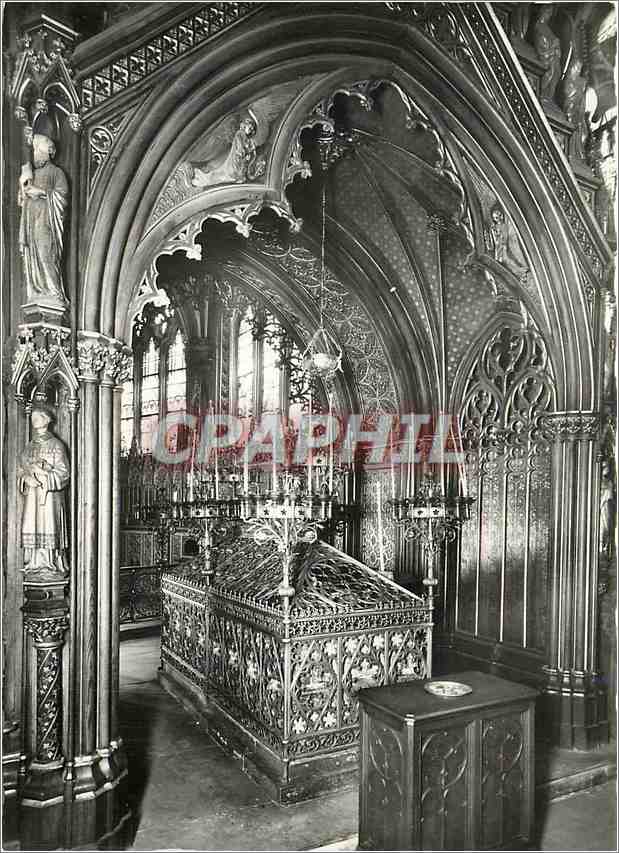 CPM Paris Eglise Saint Etienne du Mont Tombeau de Sainte Genevieve Patronne de Paris