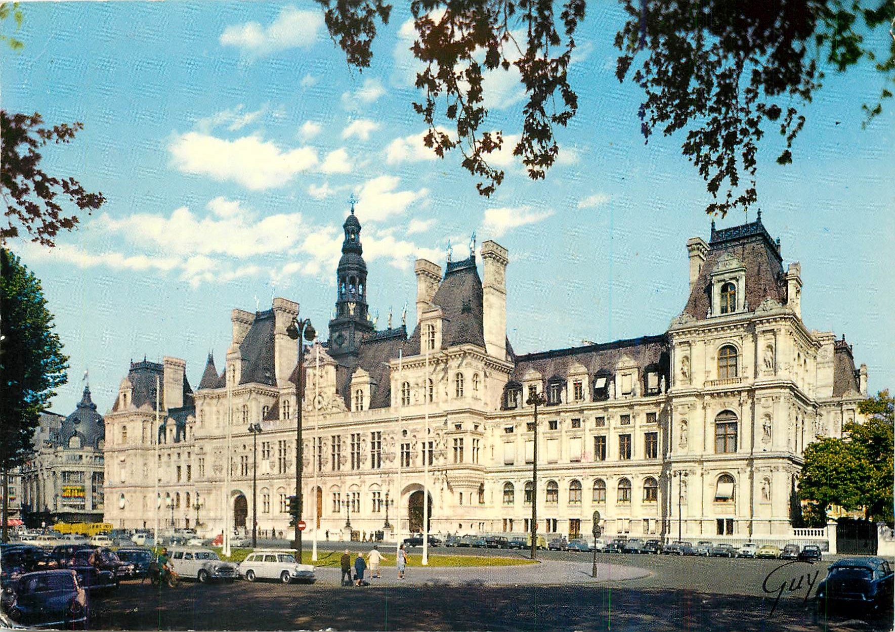 CPM Paris et se merveilles l'Hotel de ville et sa place