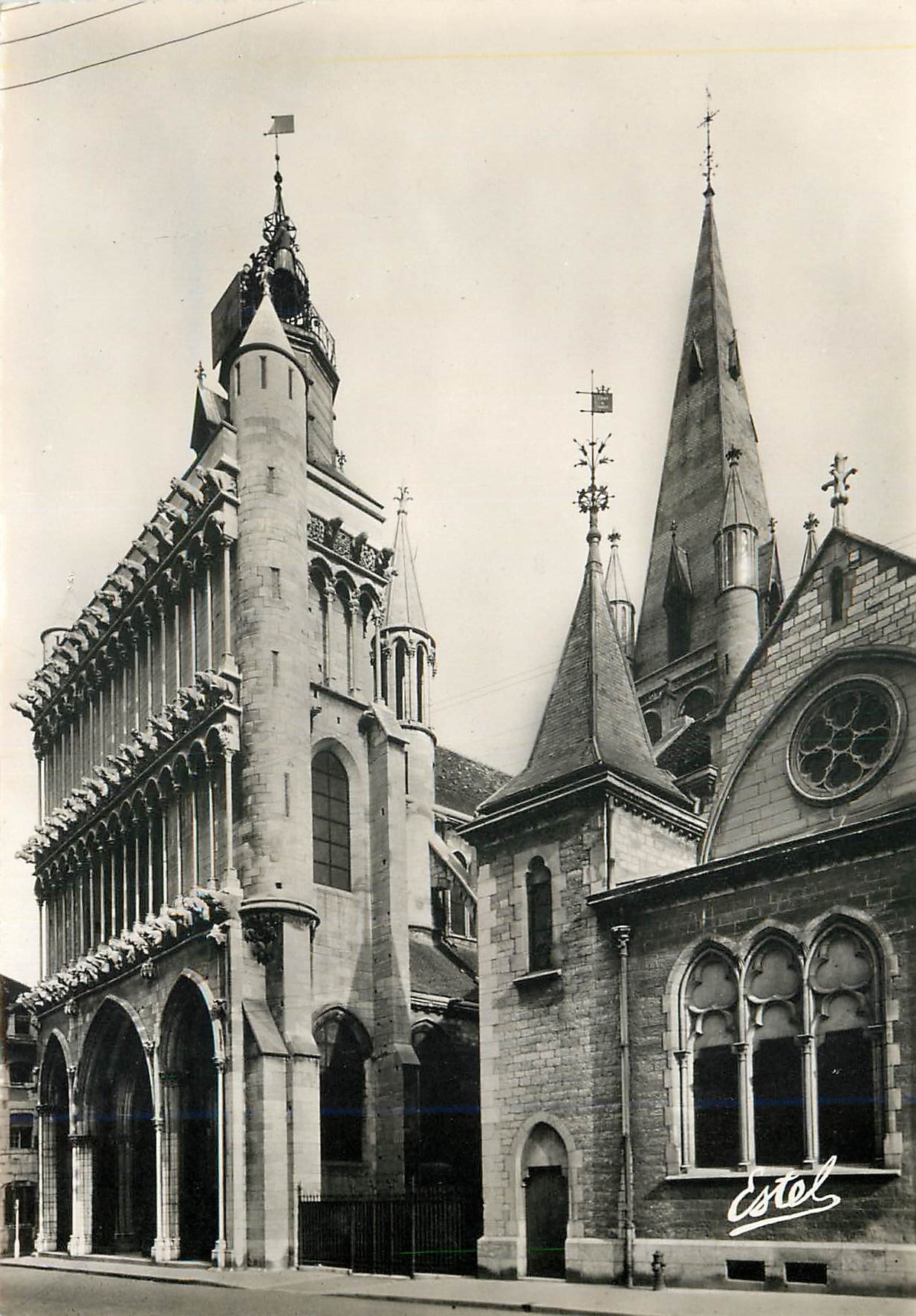 CPM Dijon L'Eglise N D (XIIIe s)