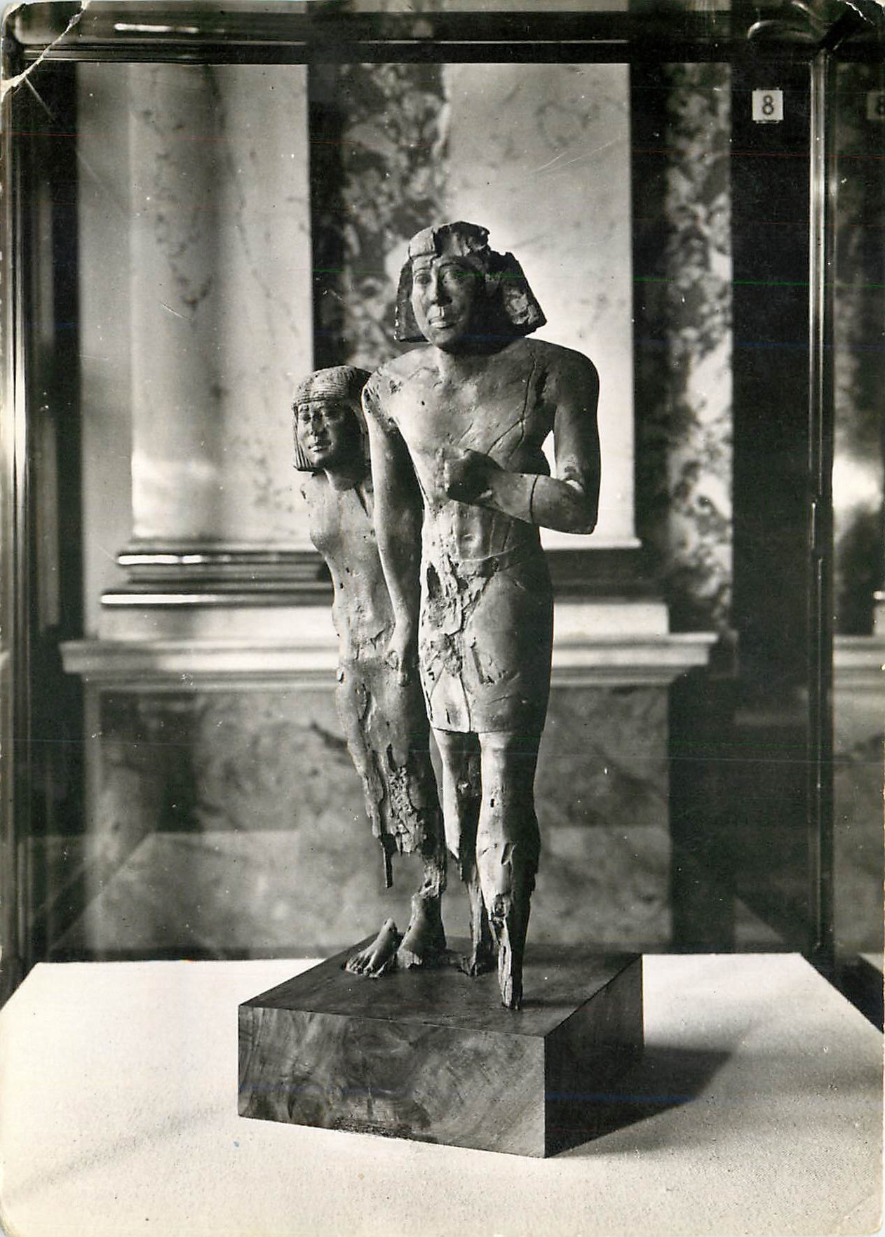 CPM Musee du Louvre Fonctionnaire Menphite et sa femme