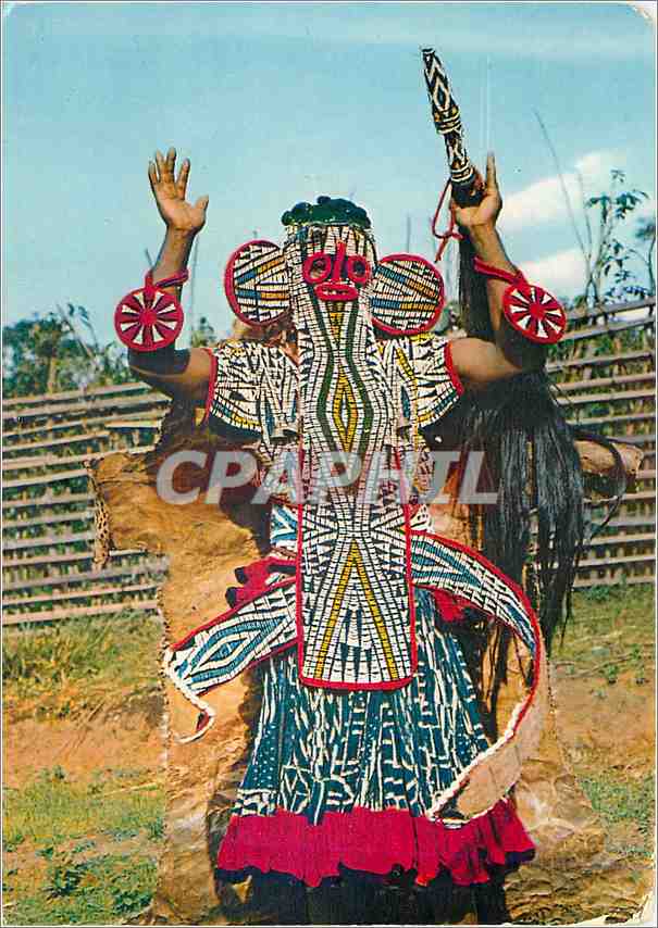 CPM Masques Africains Masque et costume Bamileke Soudan Mali