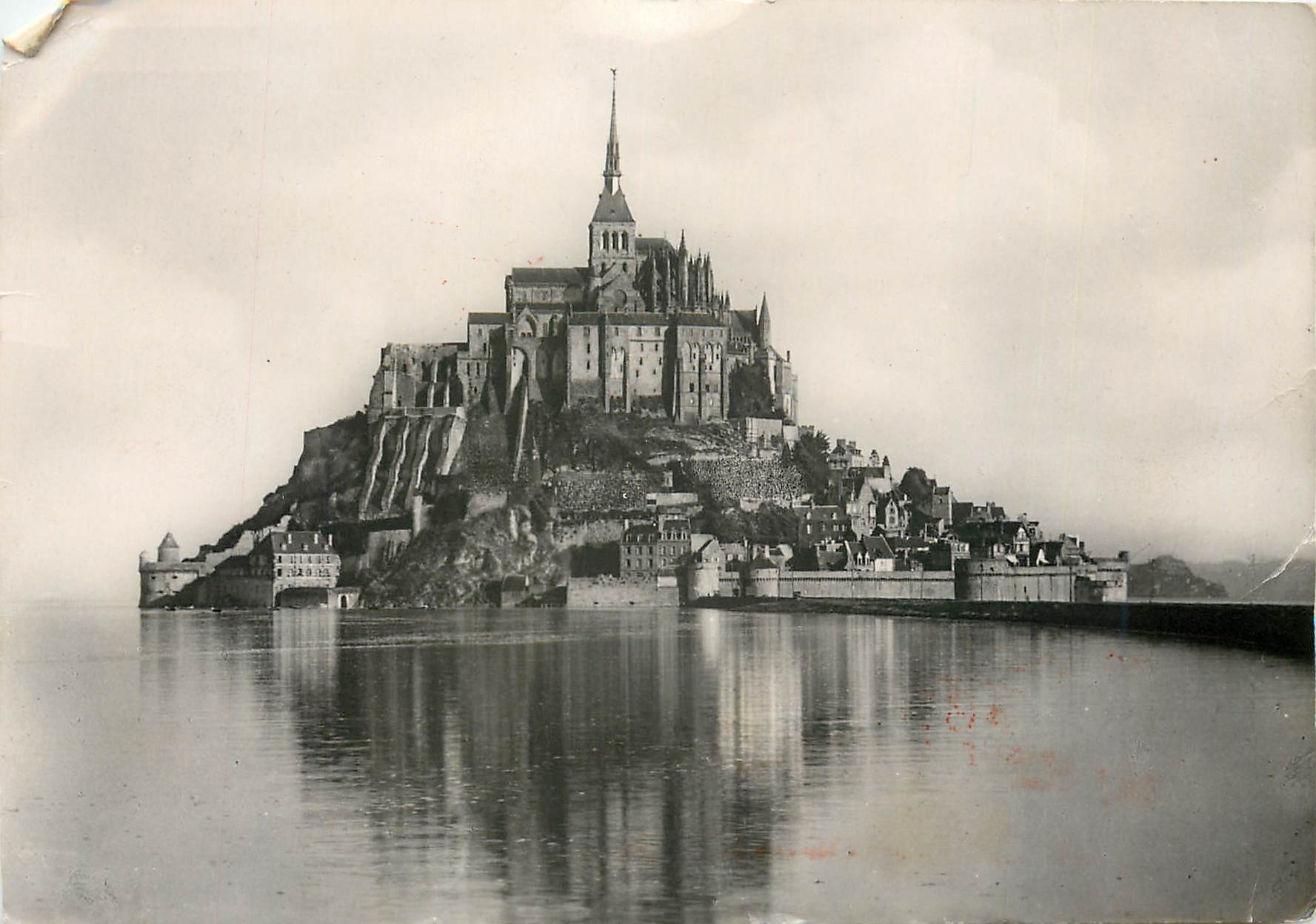 CPM Le Mont Saint Michel (Manche) Ensemble sud par grande maree