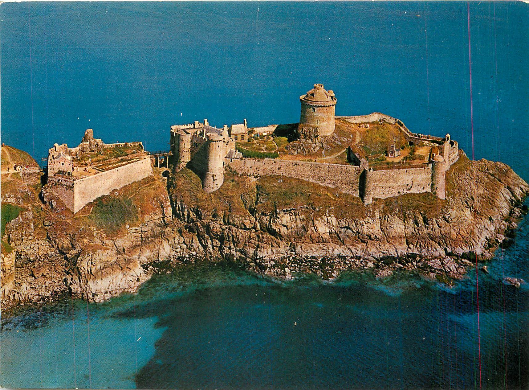 CPM Couleurs de Bretagne le Fort la latte