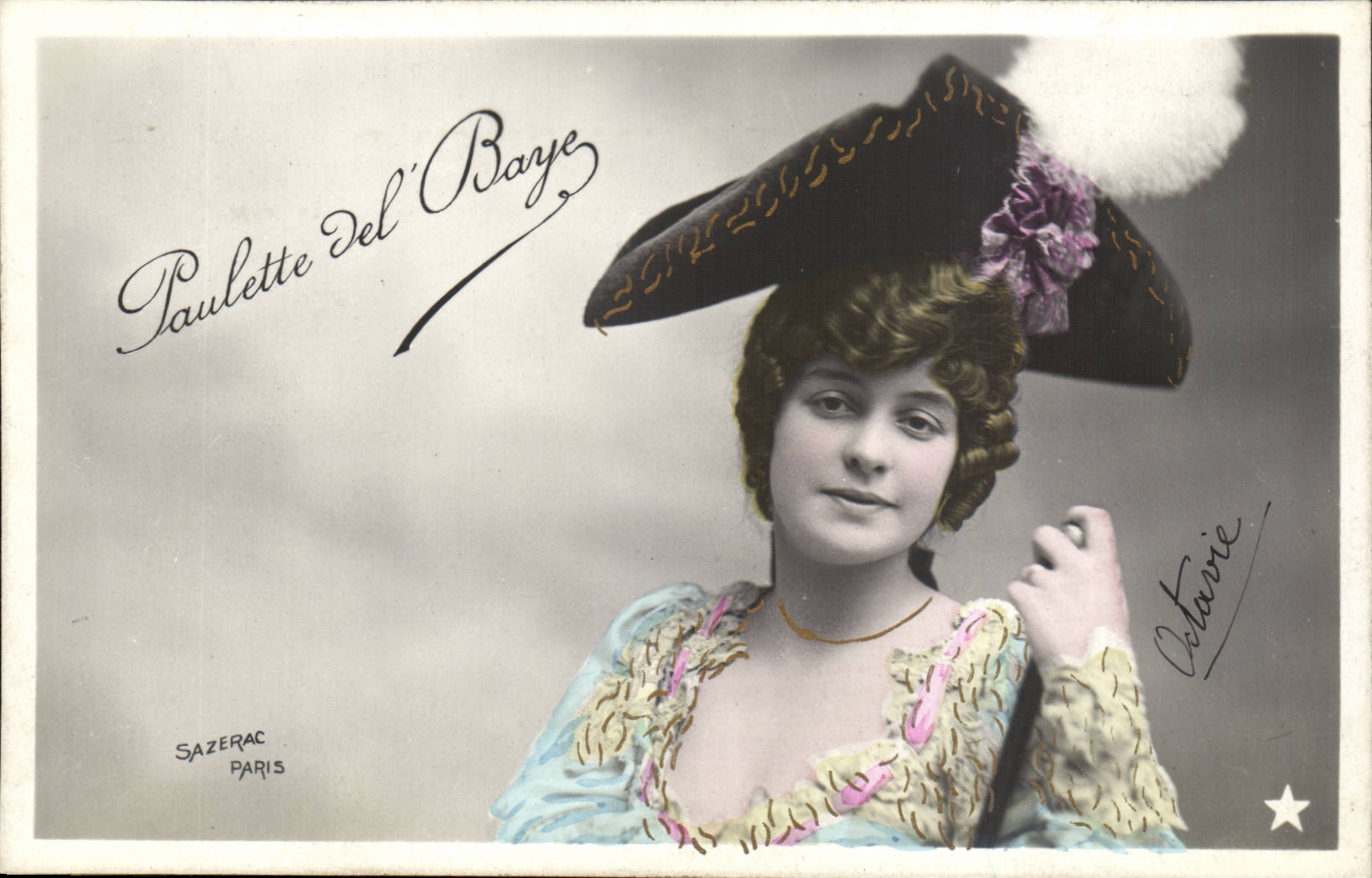 Paulette Del'Baye — Portrait de femme en chapeau — Sazerac Paris