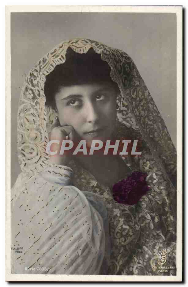 Femme en voile brodé — série 2033 — Fialdro Phot. & Éditeurs d'Art, Paris