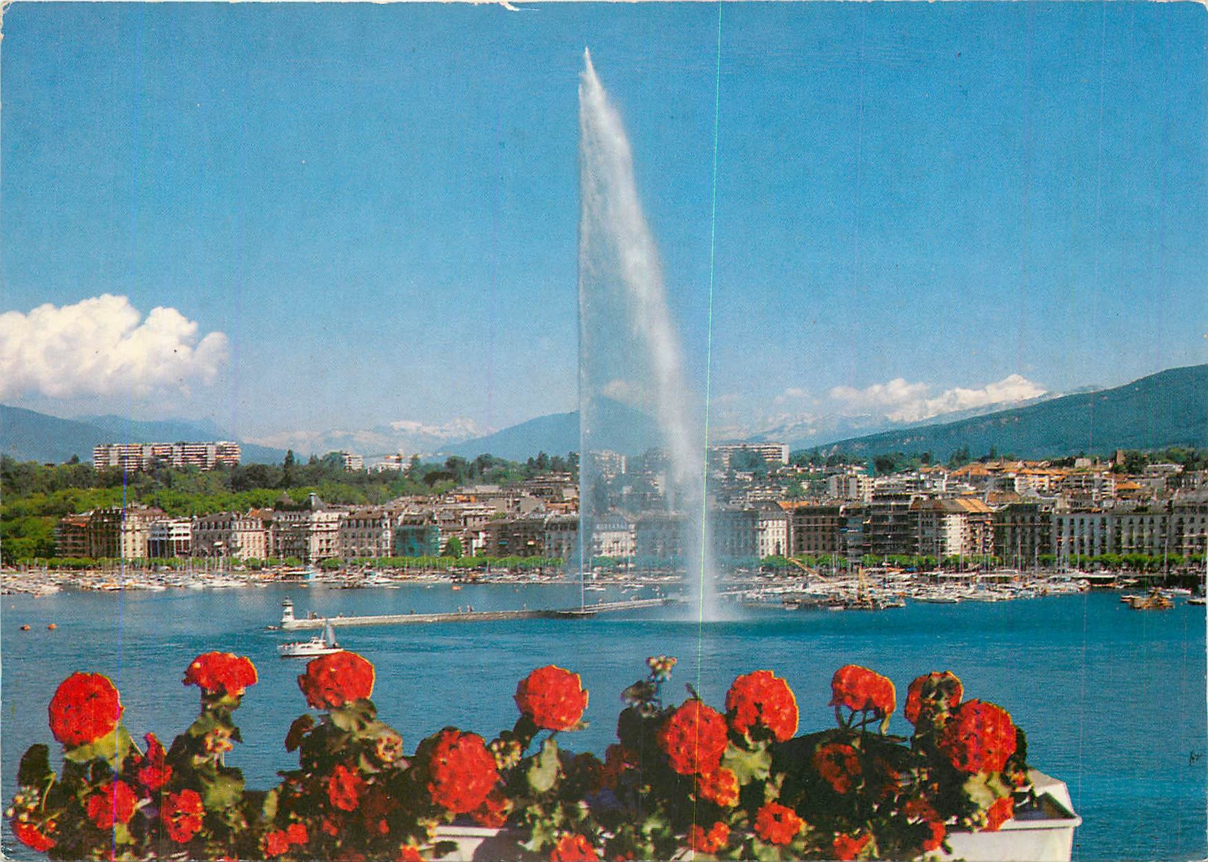 CPM Geneve Le Jet d'Eau (140 m) et le MT bLANC 54810 MÂ°