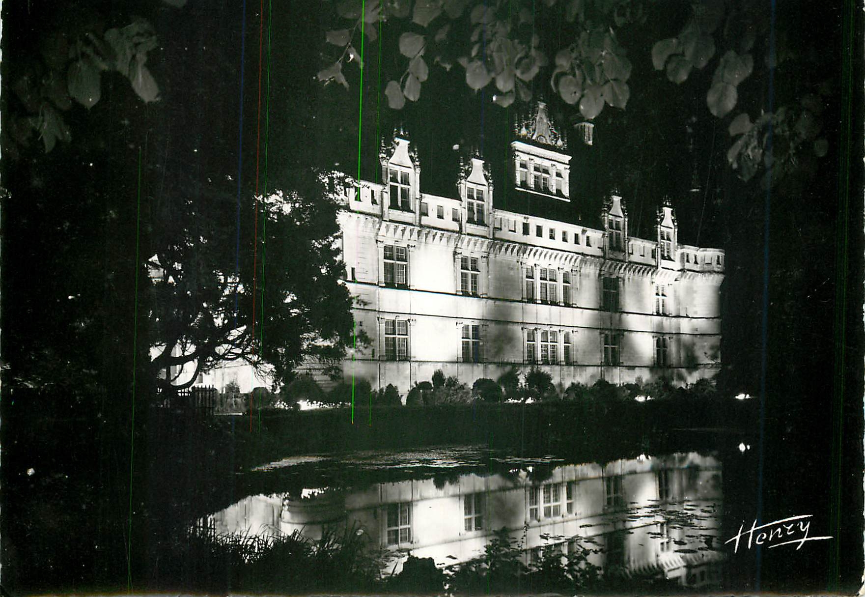 CPM Azay Le Rideau (I et L) Illiminations du Chateau