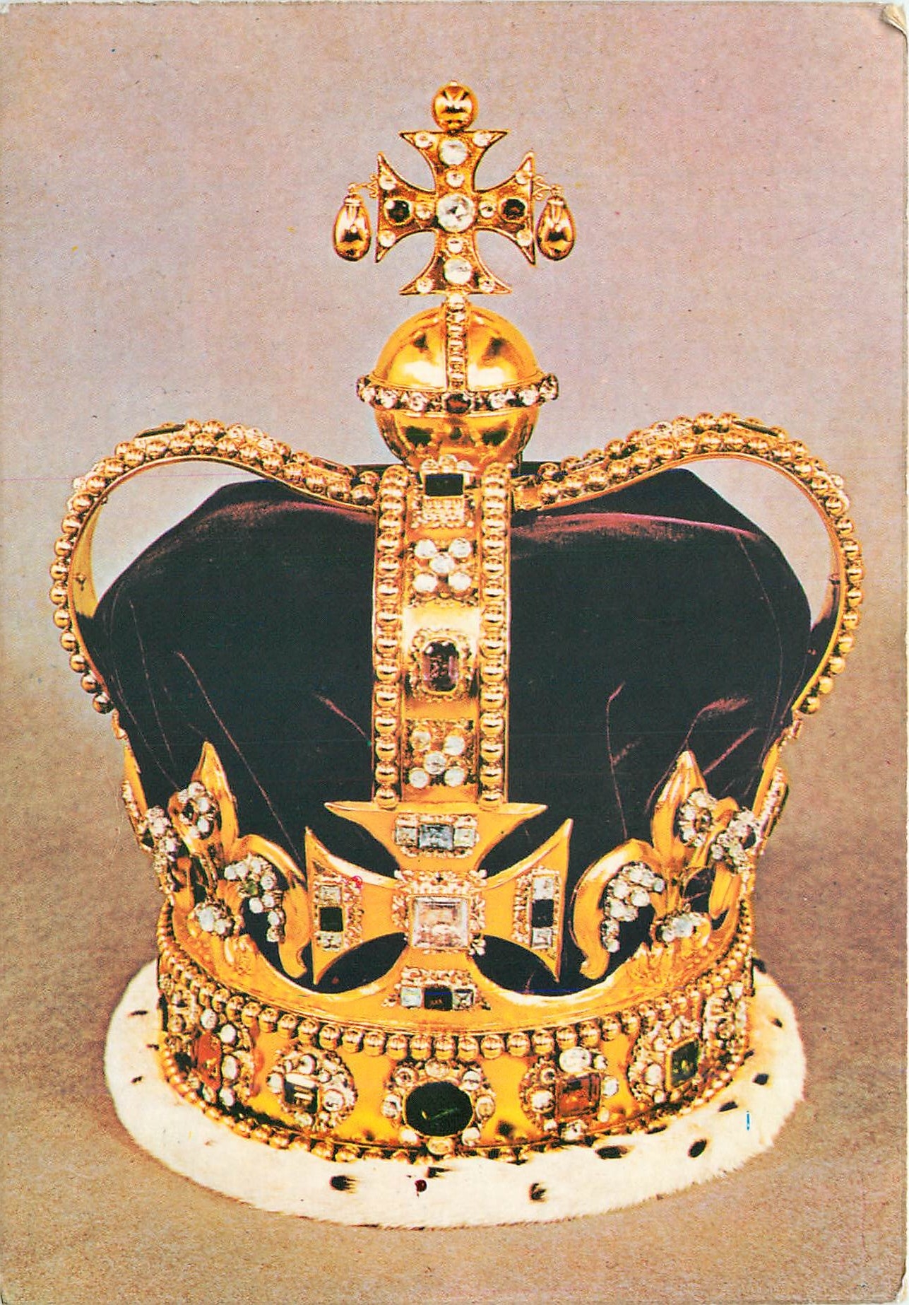 Couronne de saint Edouard — Les Joyaux de la Couronne — Publications MCG BEN, n° 31