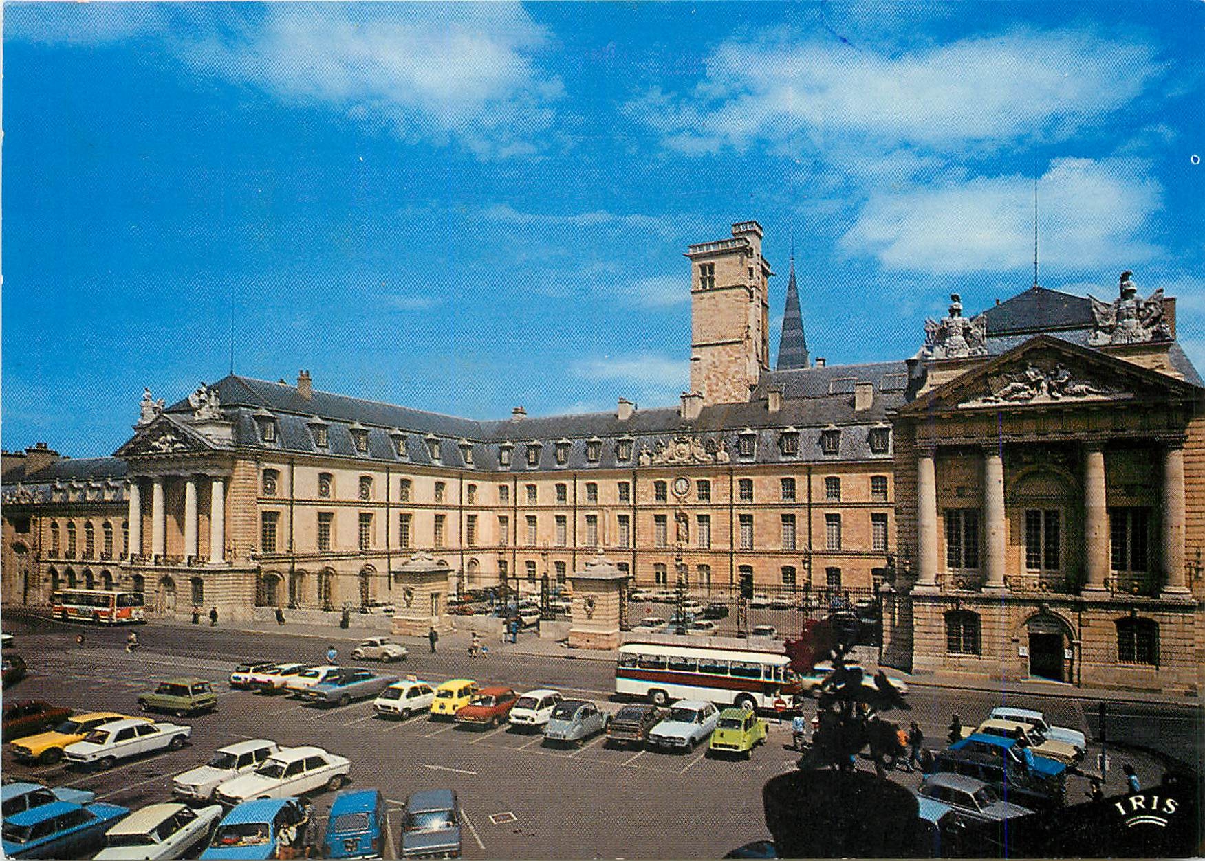 CPM Dijon La place de la Liberation et le palais des Ducs de Bourgogne