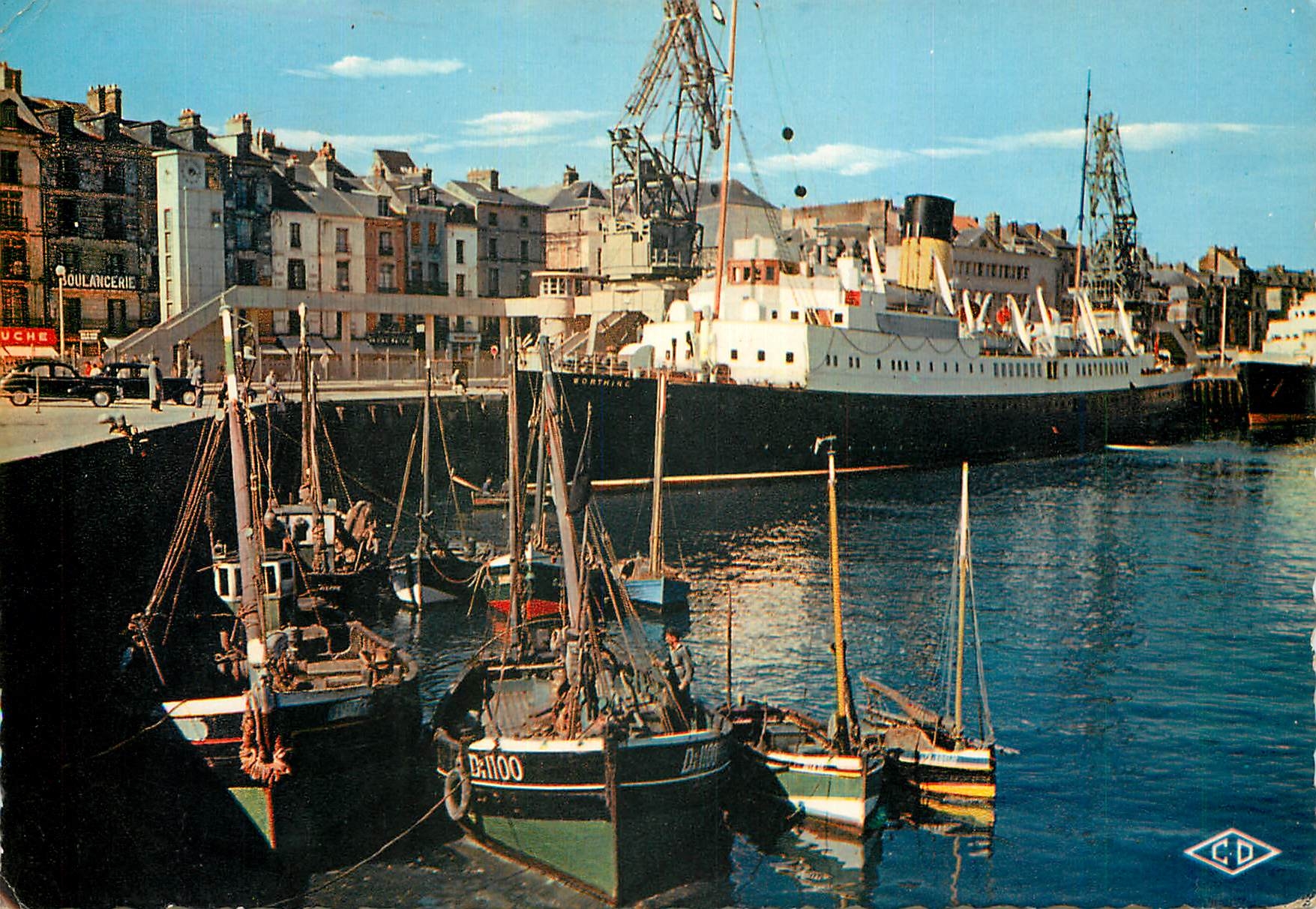 CPM Dieppe (Seine Maritime) Le Port Bateau Paquebot