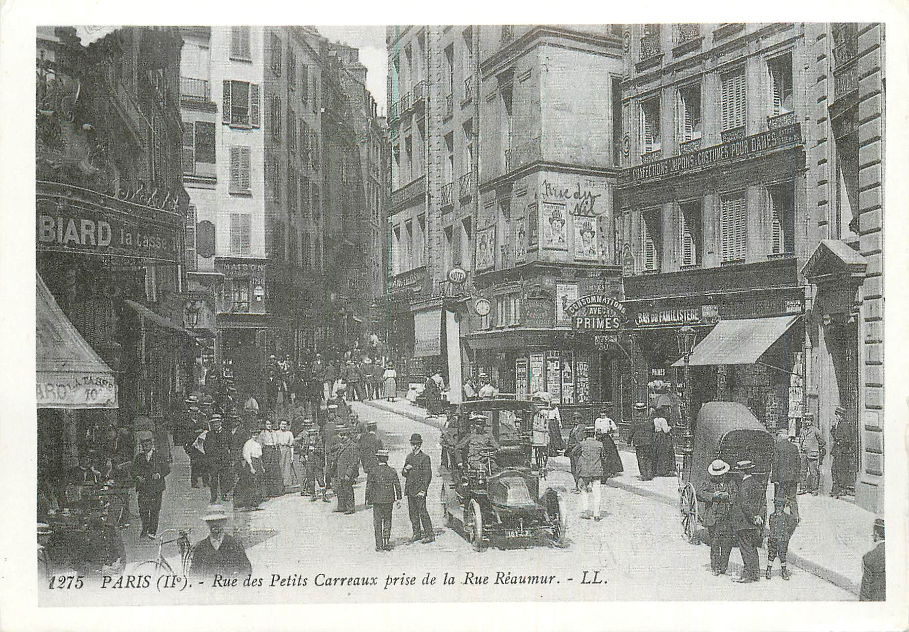 CPM Paris Rue des petits carreaux prise de la Rue Reaumur