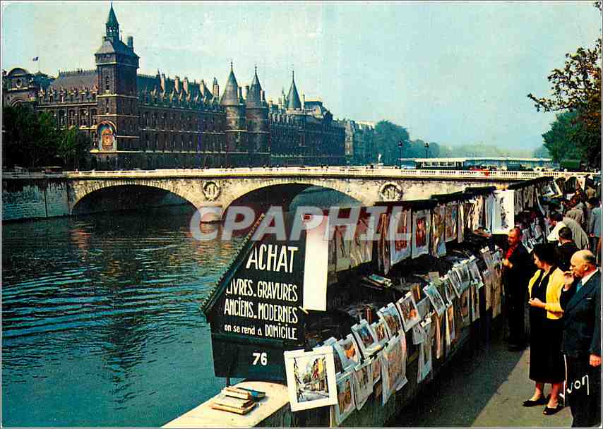 CPM Paris Les Bouquinistes quai de Gesvres et la Conciergerie