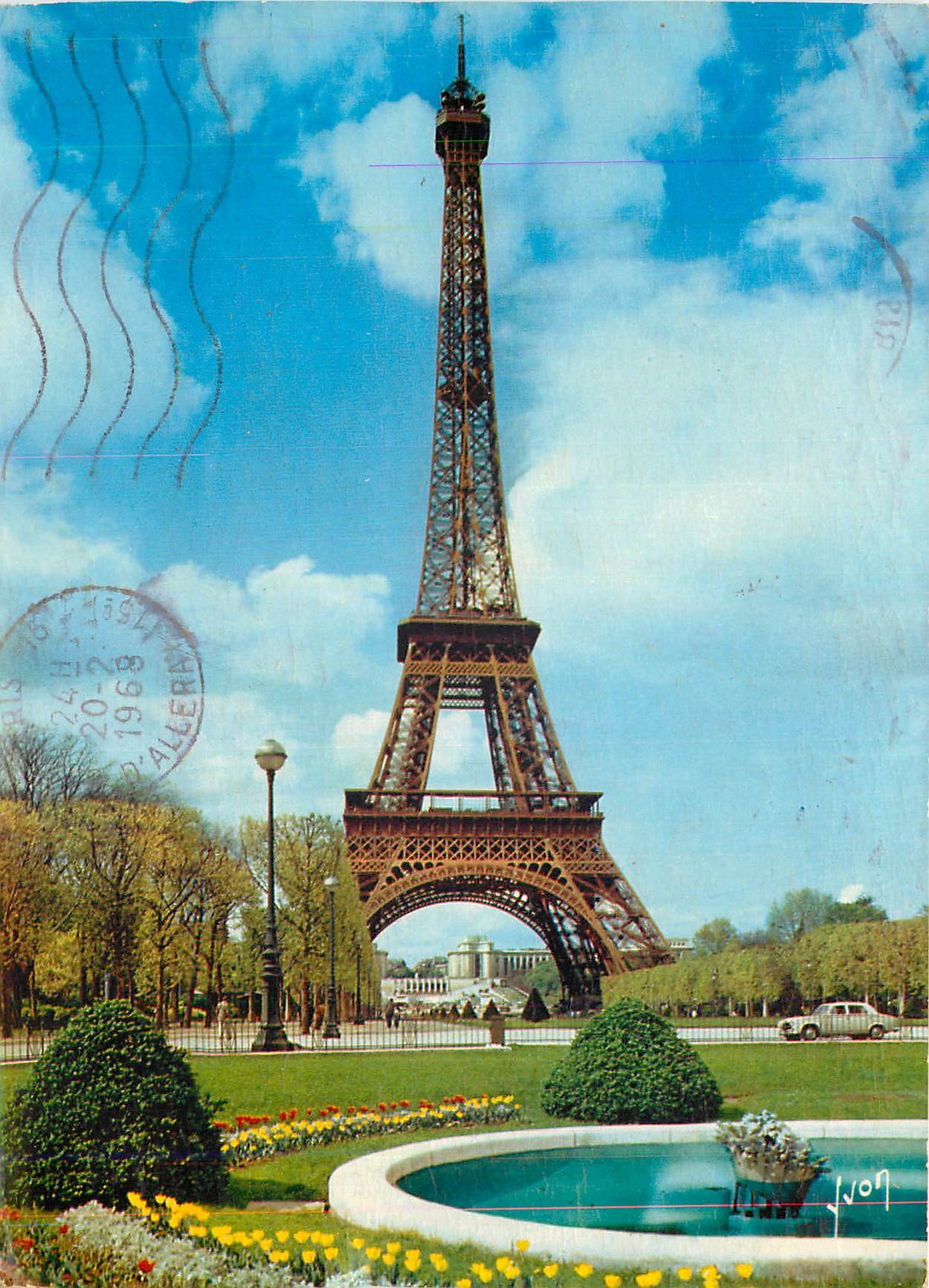 CPM Paris le Tour Eiffel