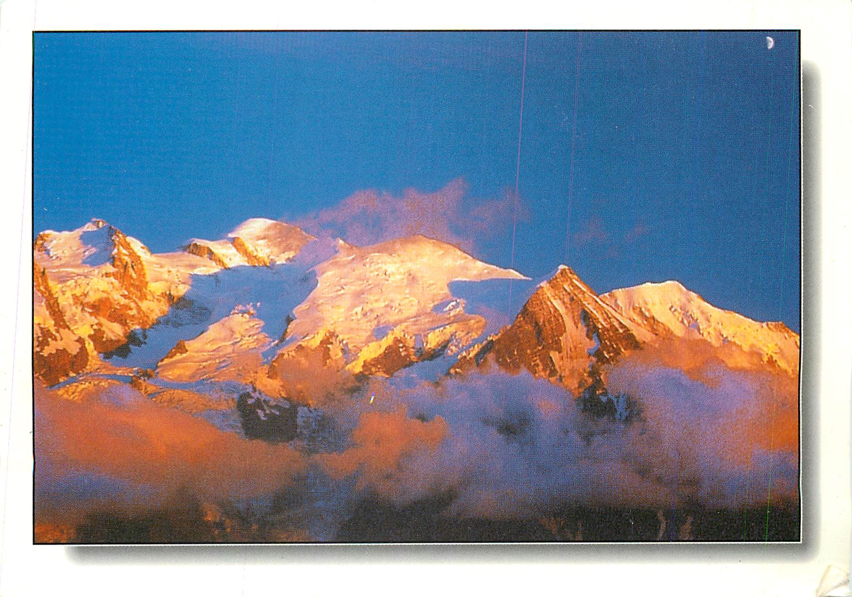 Pays du Mont-Blanc — Panoramablick auf die schneebedeckten Gipfel bei Sonnenaufgang — SPP 740, diffu-cartes