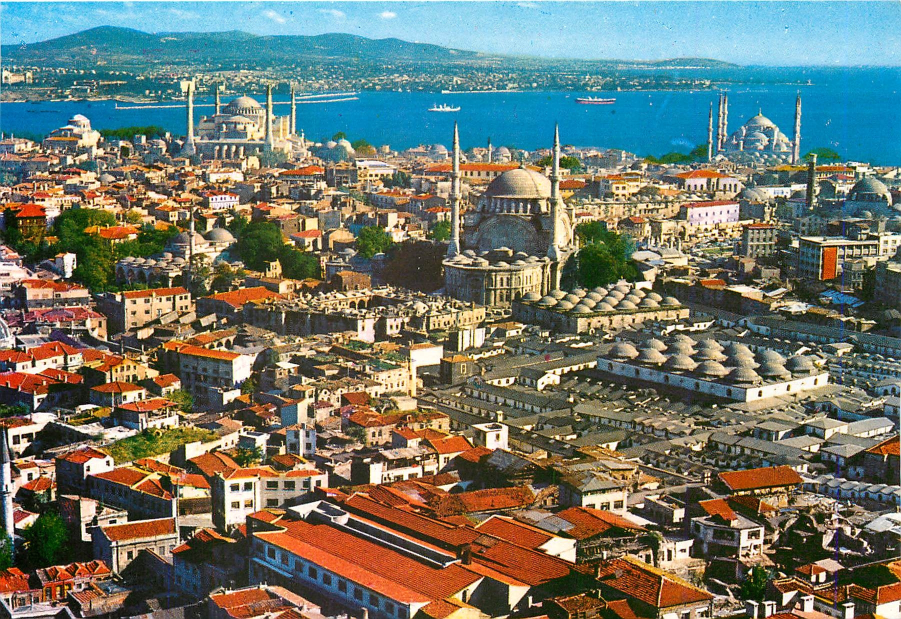 CPM Istanbul ve Saheserleri St Sophia et le Mosquee bleue dans l'ancienne ville