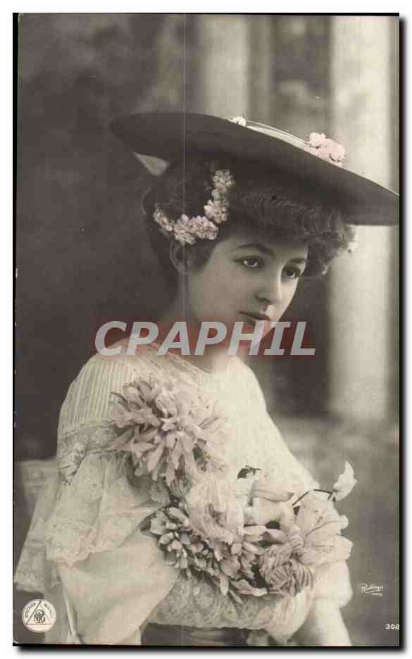 Jeune femme en chapeau décoré de fleurs — Robson & Co. n° 300