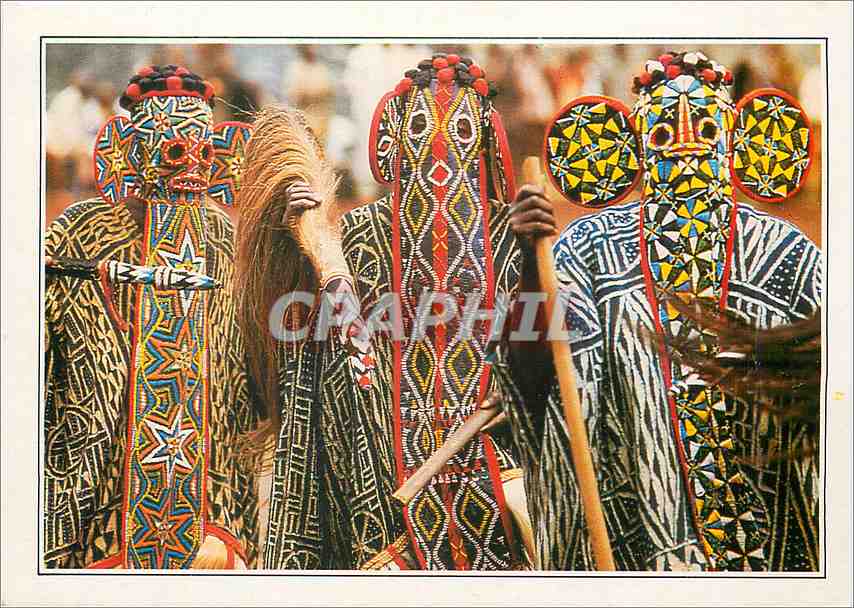 CPM Banjoug Danseur Bamilekes masques