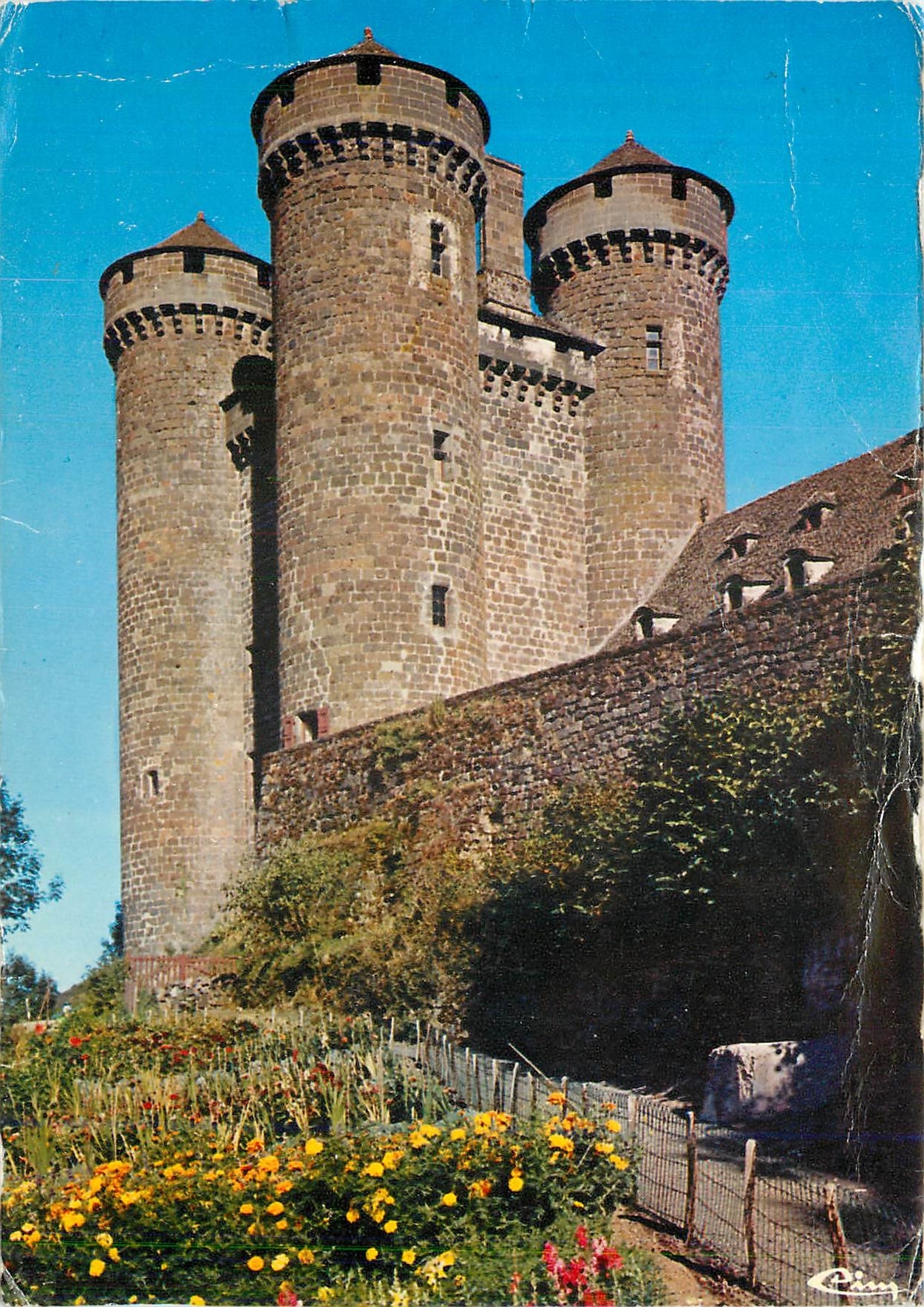 CPM Le Chateau d'Anjony XVe s (Cantal) Le donjon (XVe s)