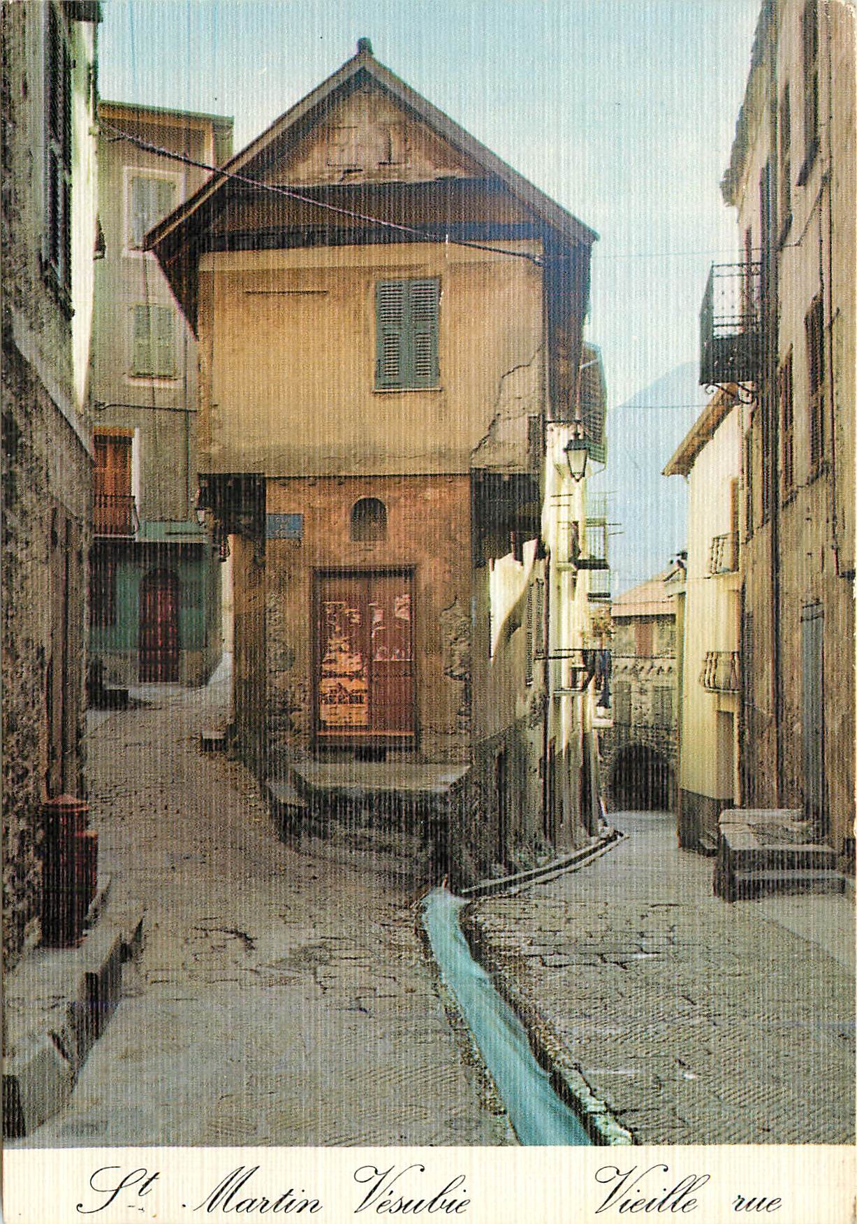 CPM Saint Martin Vesubie Alpes Maritimes Alt 1000 m vieilles maison et vieilles rues