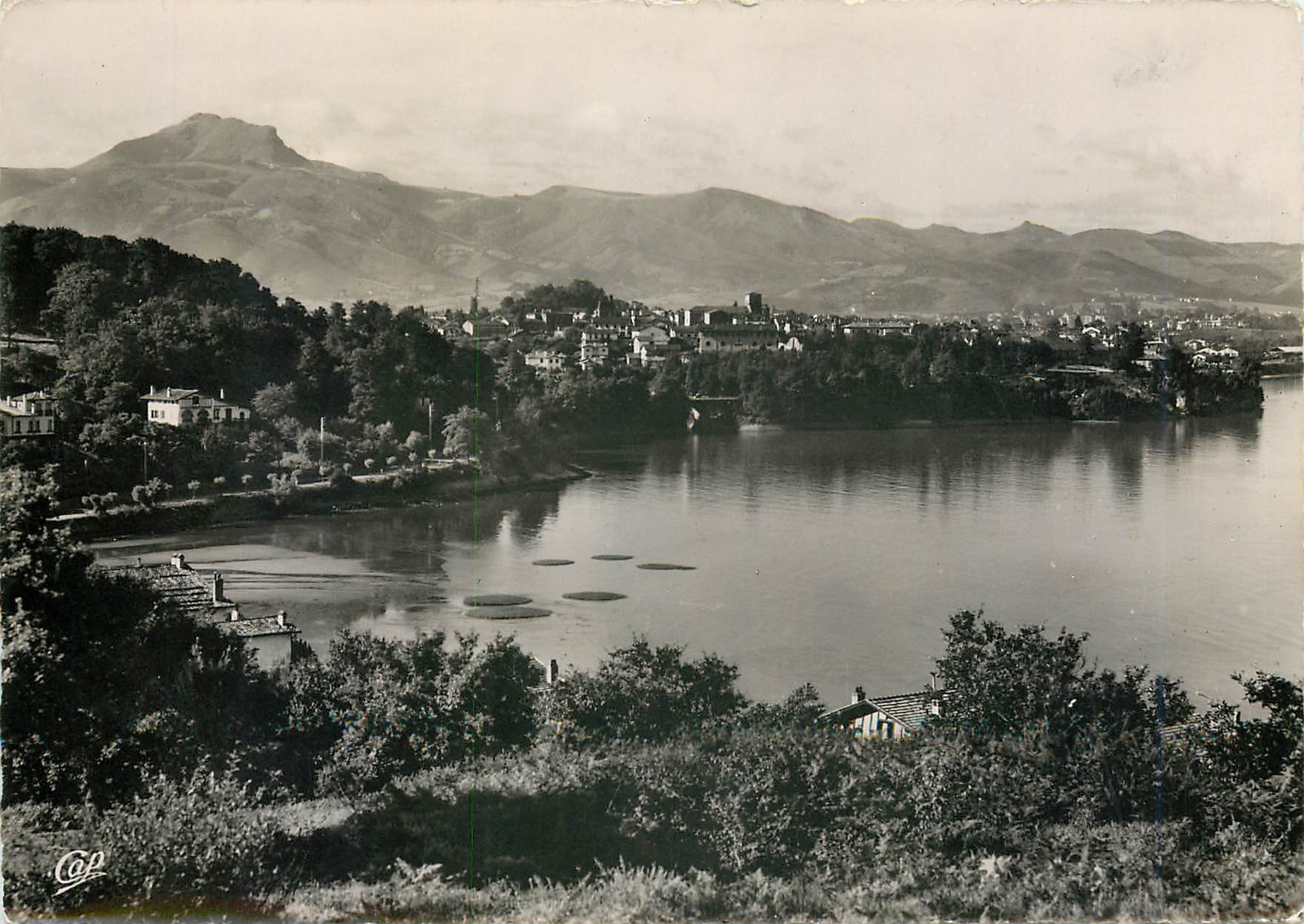 Hendaye - French-Spanish Border — General View and the Three Crowns — Cie des Arts Photomécaniques, Paris