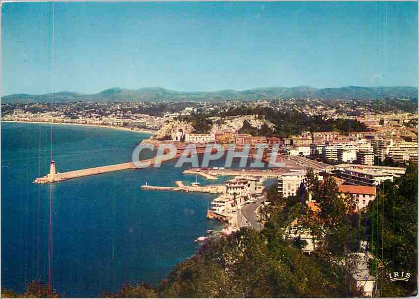 CPM Reflets de la Cote d'Azur Nice (A Mmes) L'entree du port au loin la Promenade des Anglais