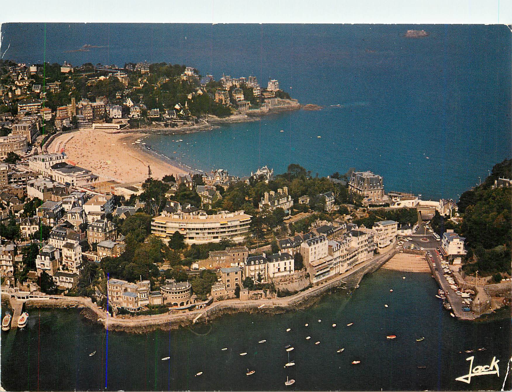 CPM La Cote d'Emeraude Dinard la cale du bec de la vallee et la plage de l'ecluse