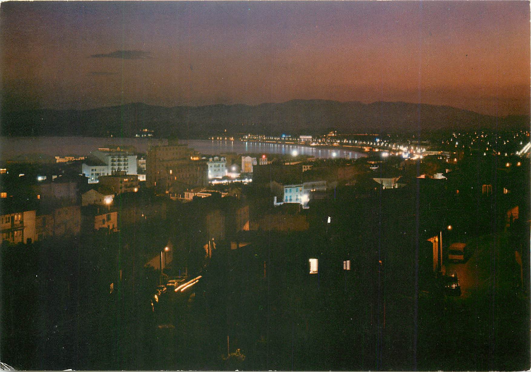 CPM Saint Raphael vue de nuit