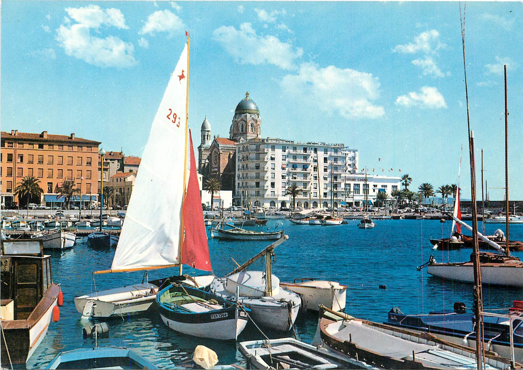CPM Saint Raphael La Cote d'Azur Le Port