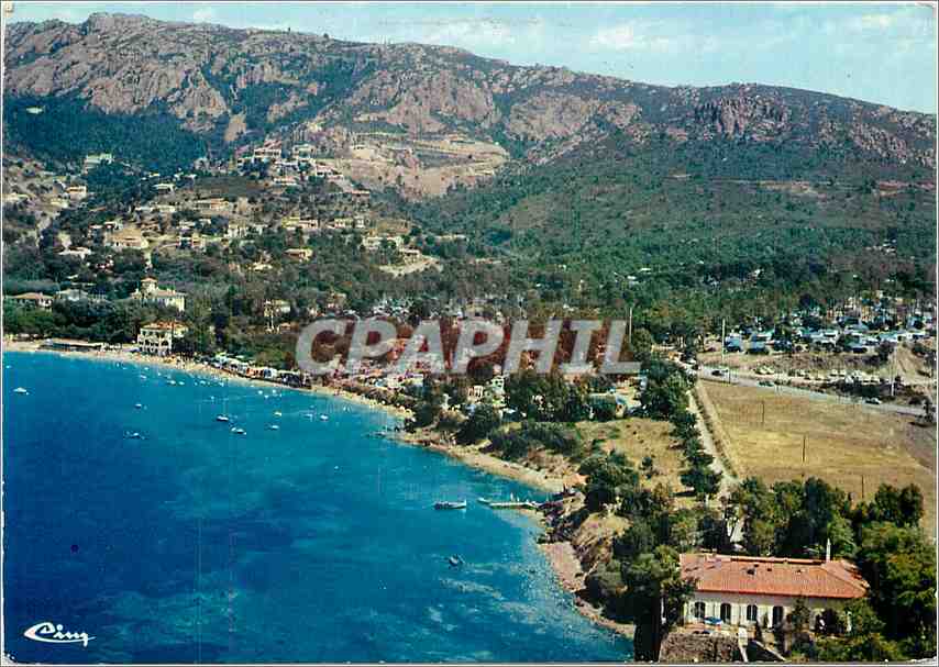 Agay — Vue aérienne — Combière Imprimeur (71. S.&L.)