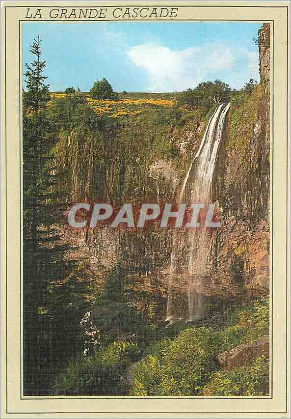 CPM les Monts d'Auvergne Pres du Mont Dore (Puy de Dome) La Grande Cascade (haut 30 m)