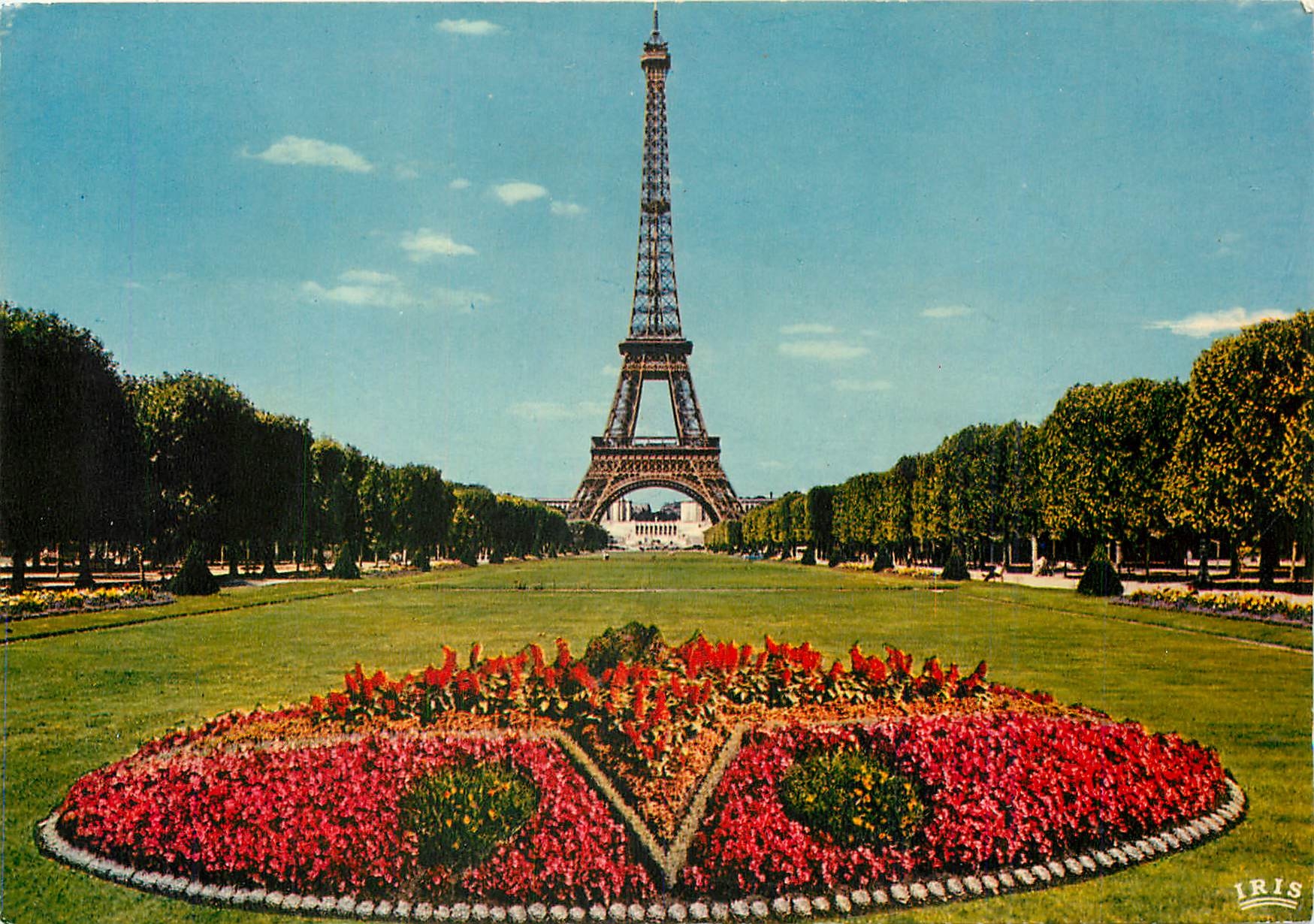 CPM Paris la Tour eiffel