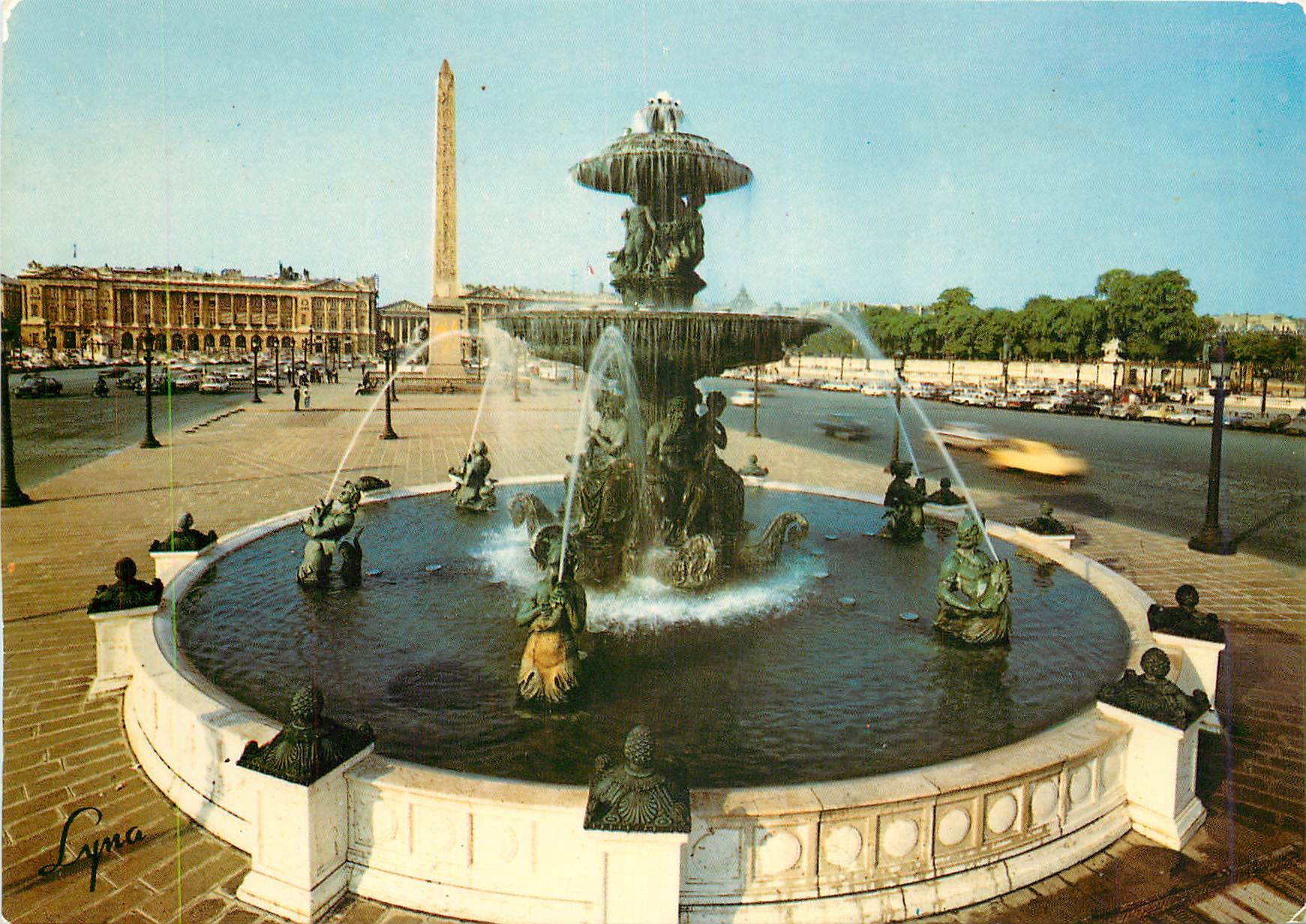 CPM Paris La Place de la Concorde