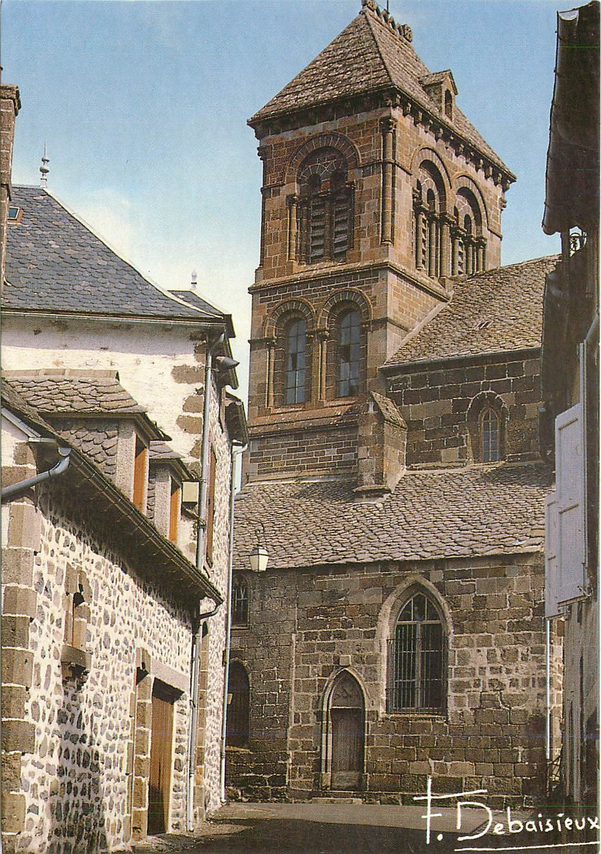 CPM Eglise de Salers tout etait simple tout etait solide tout etait tranquille