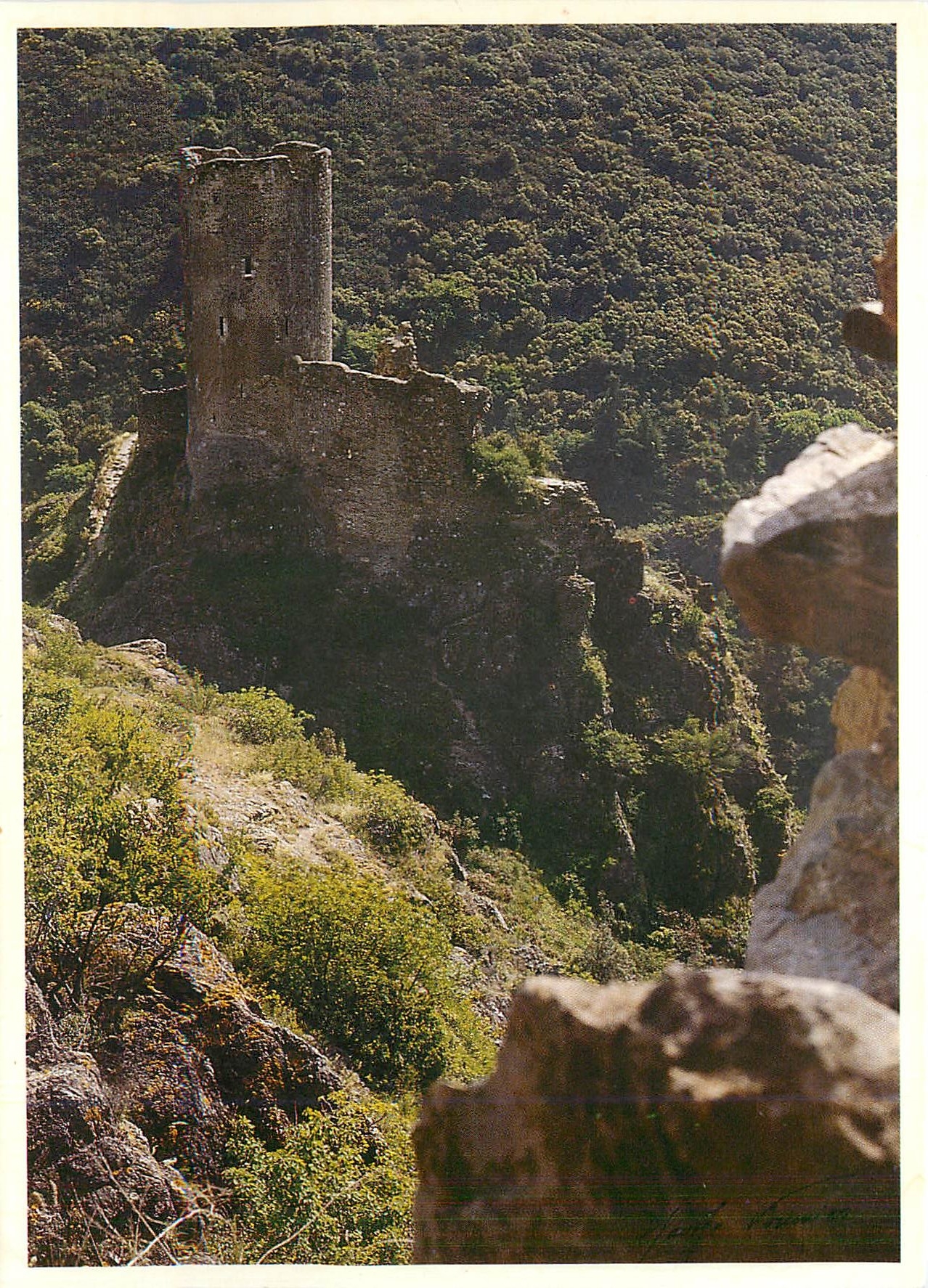 CPM Pays Cathare Chateaux de Lastours Quertinheux vu de Surdespine