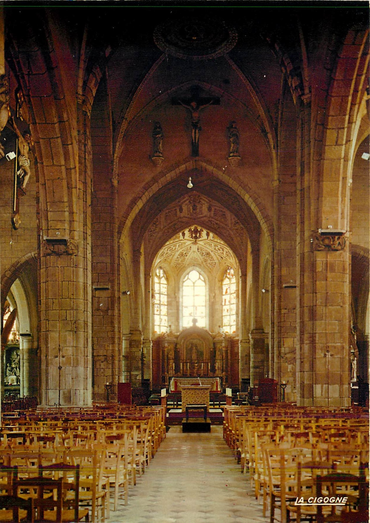 CPM Laval (Mayenne) Interieur de l'Eglise Saint Venerand