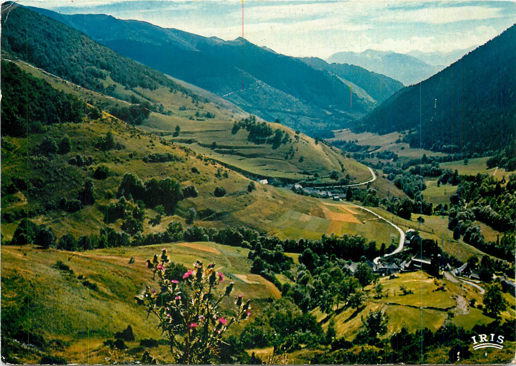 CPM Les Pyrenees La Vallee d'Oueil aux environs de Luchon