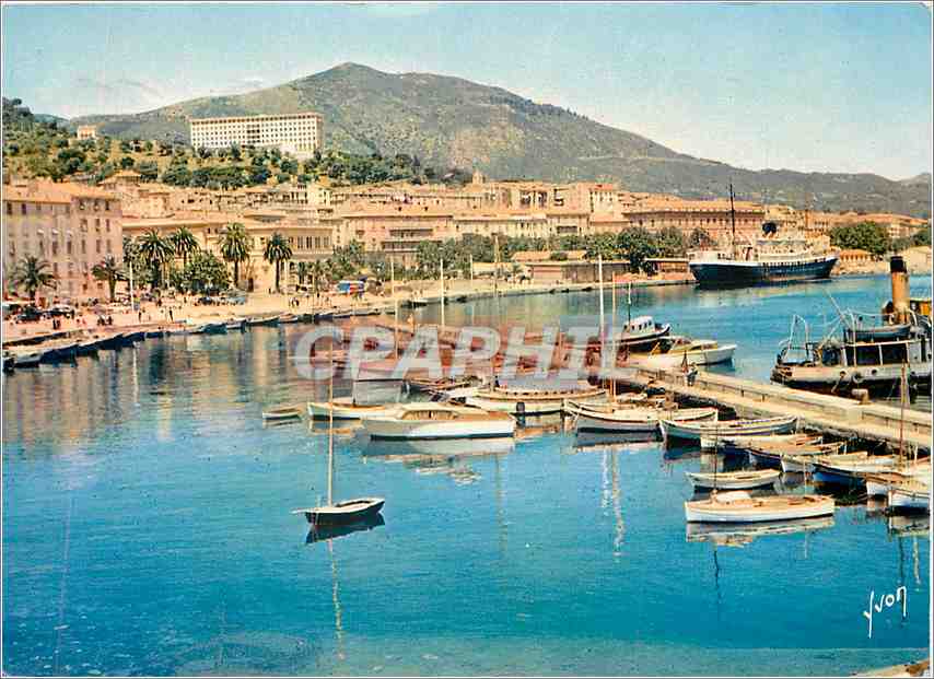 CPM Ajaccio (Corse) Vue generale sur le Port et la Ville