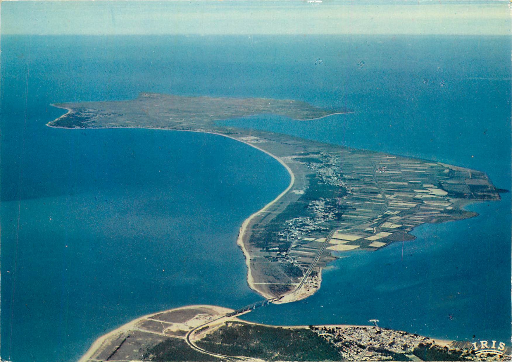 Noirmoutier — vue aérienne de l'île reliée par le nouveau pont — Éditions « Théolae » Limoges
