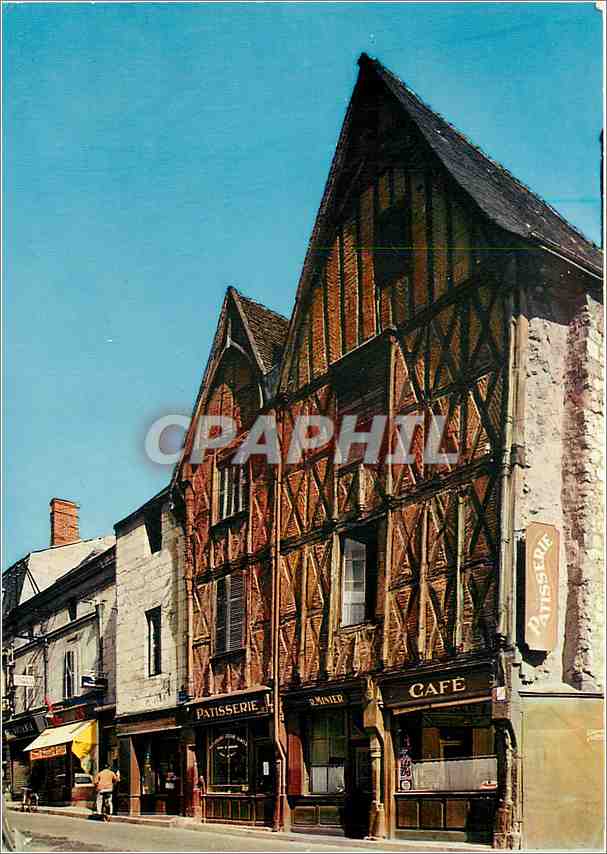 CPM Montrichard (Loir et Cher) Vieille maison (XVIe) et la rue Nationale