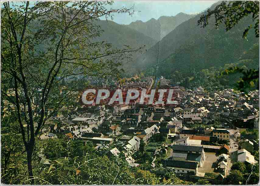 CPM Luchon (Haute Garonne) Vue generale avec au fond le Venasque (alt 2445 m)
