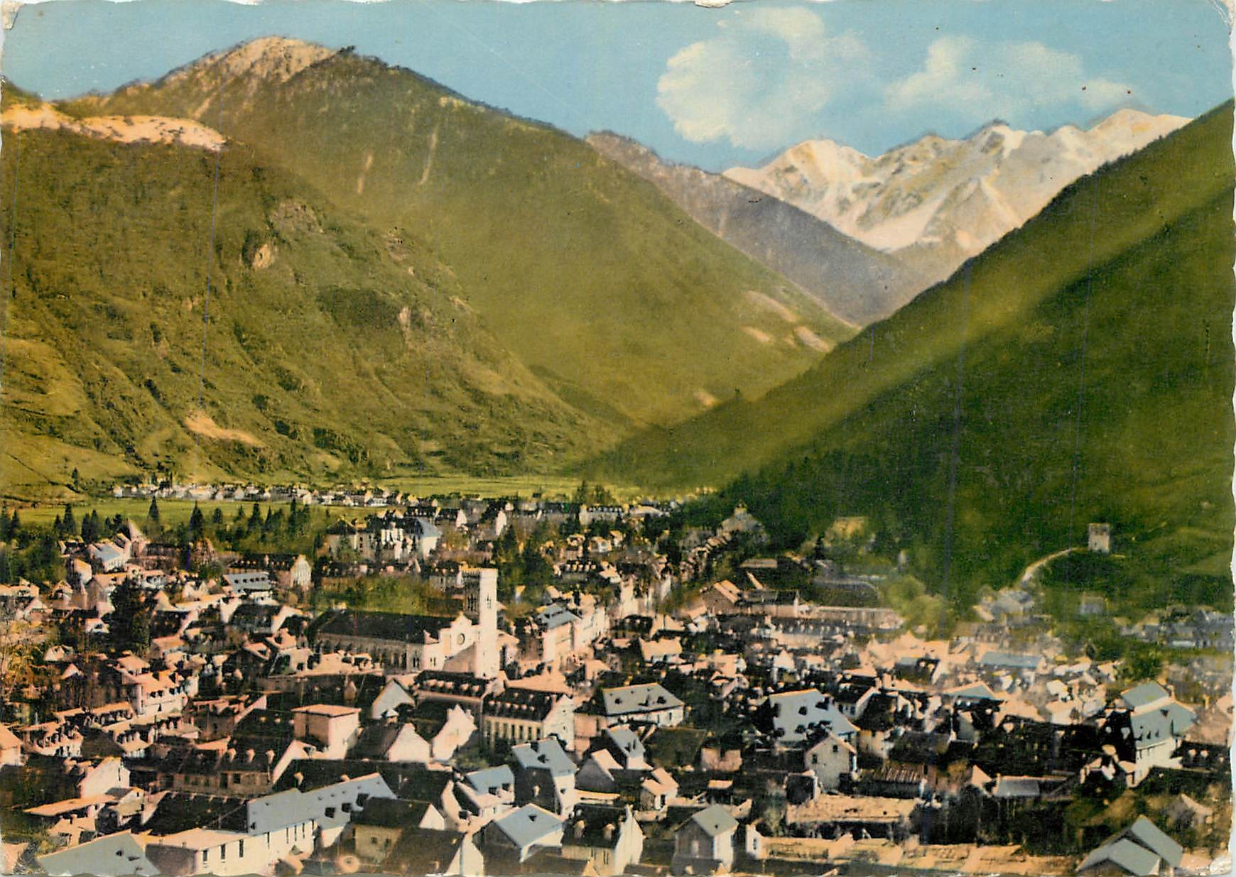 CPM Luchon (Haute Garonne) vue generale