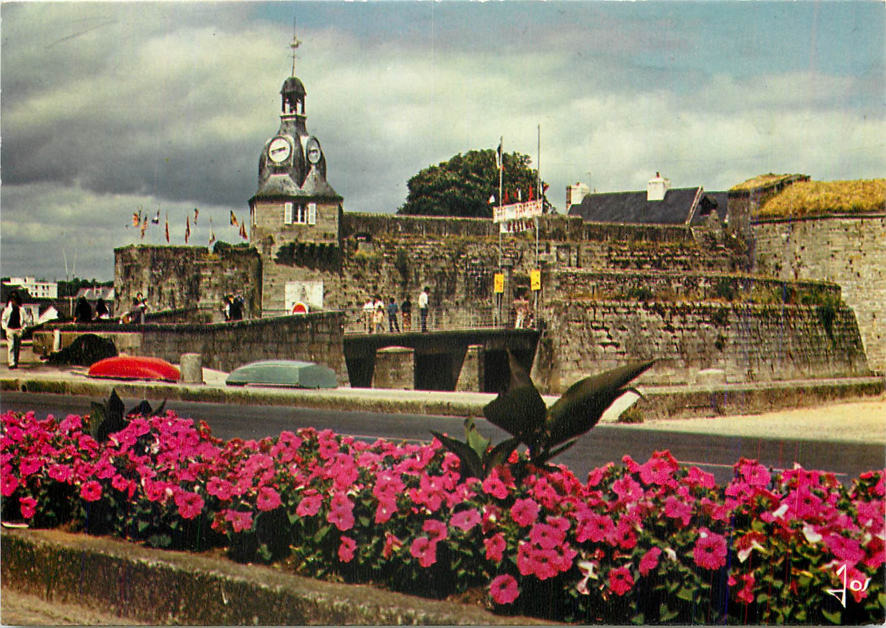 CPM Concarneau (S Finist) L'entree de la ville close